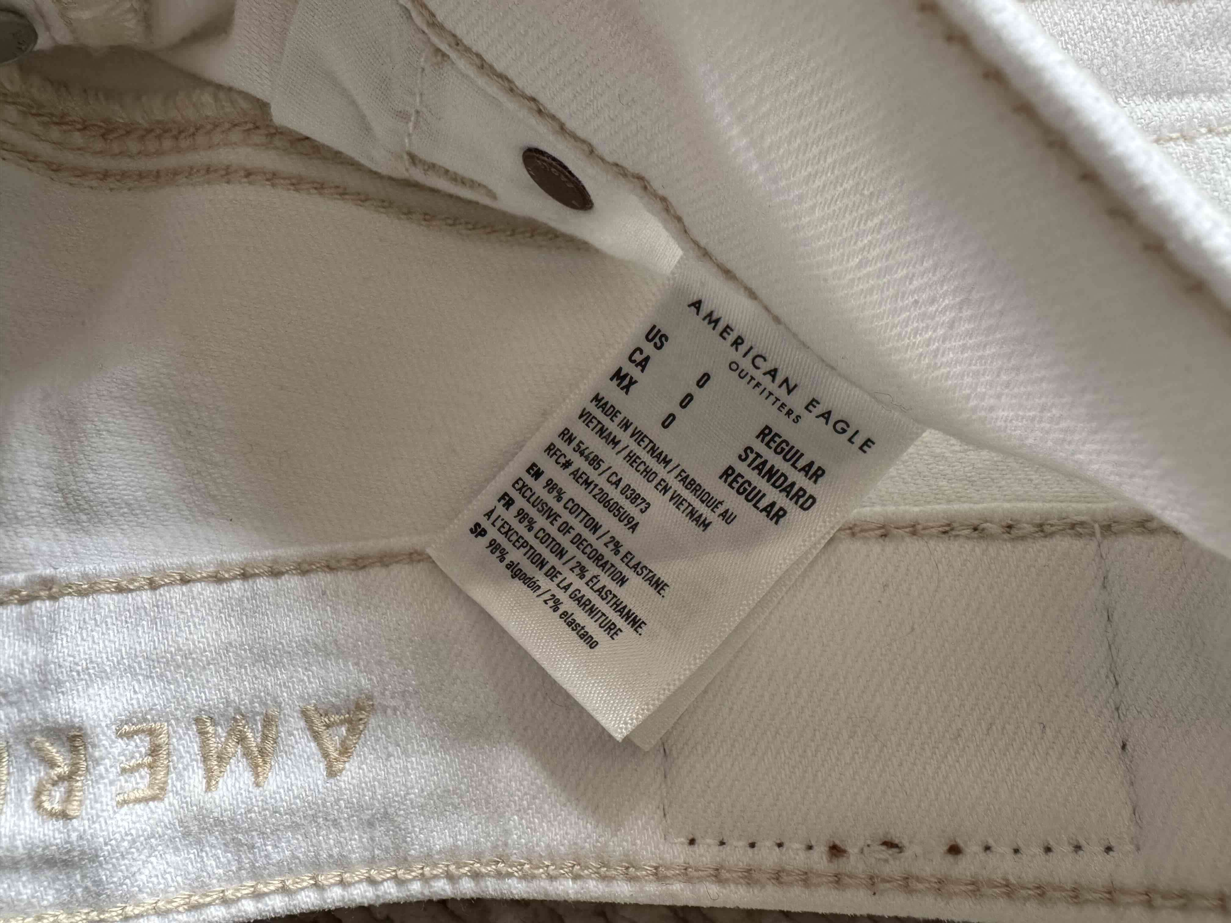 Jeans American Eagle Blancos - miniatura 3