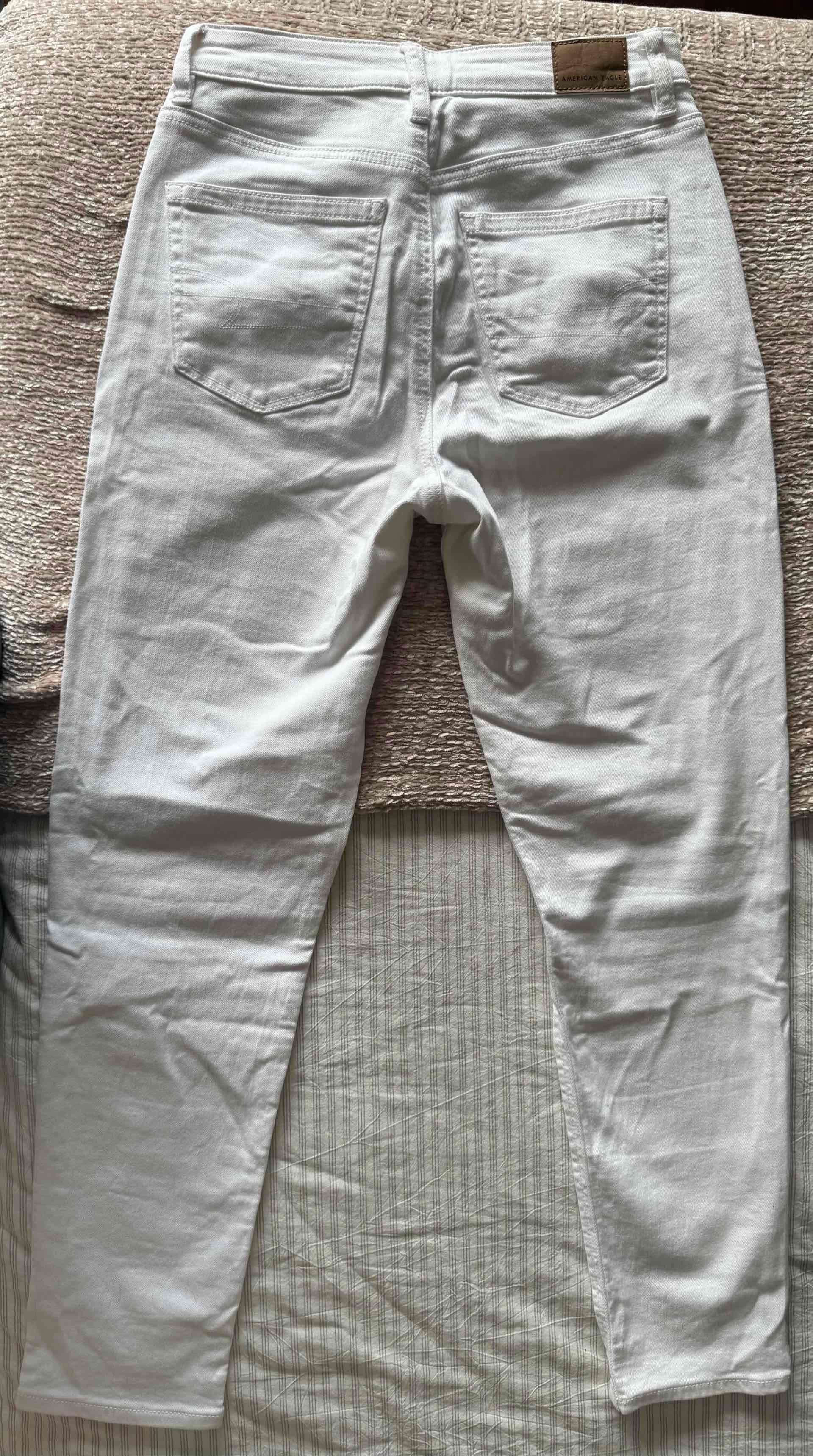 Jeans blancos American Eagle - miniatura 2