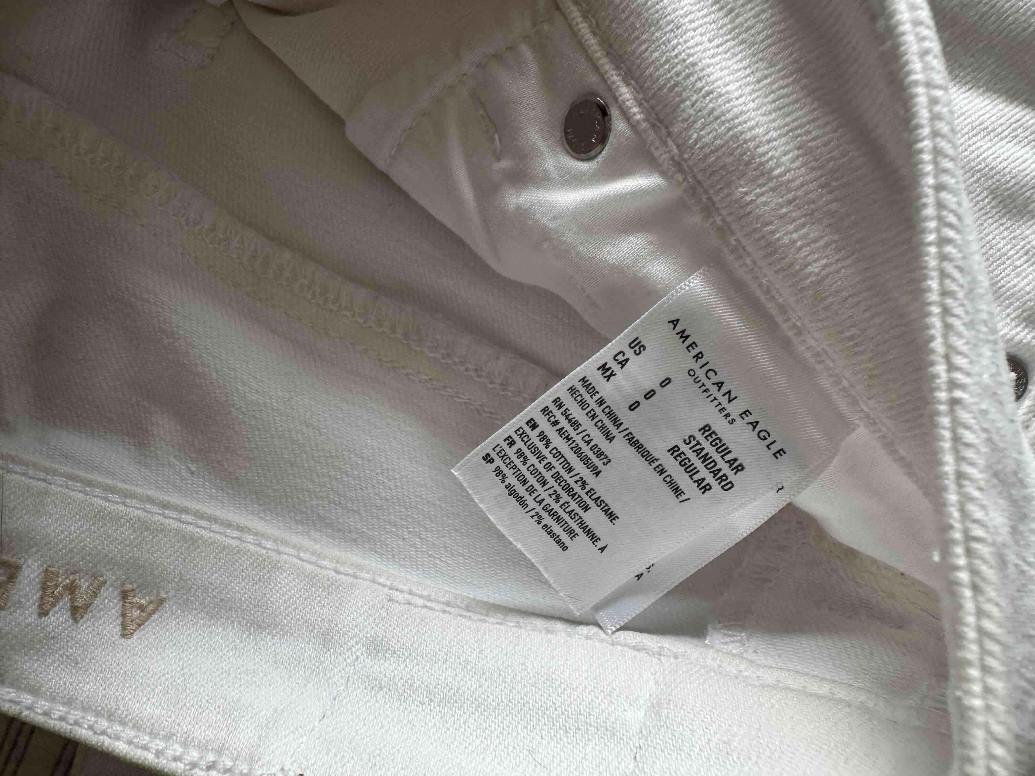 Jeans blancos American Eagle - miniatura 3