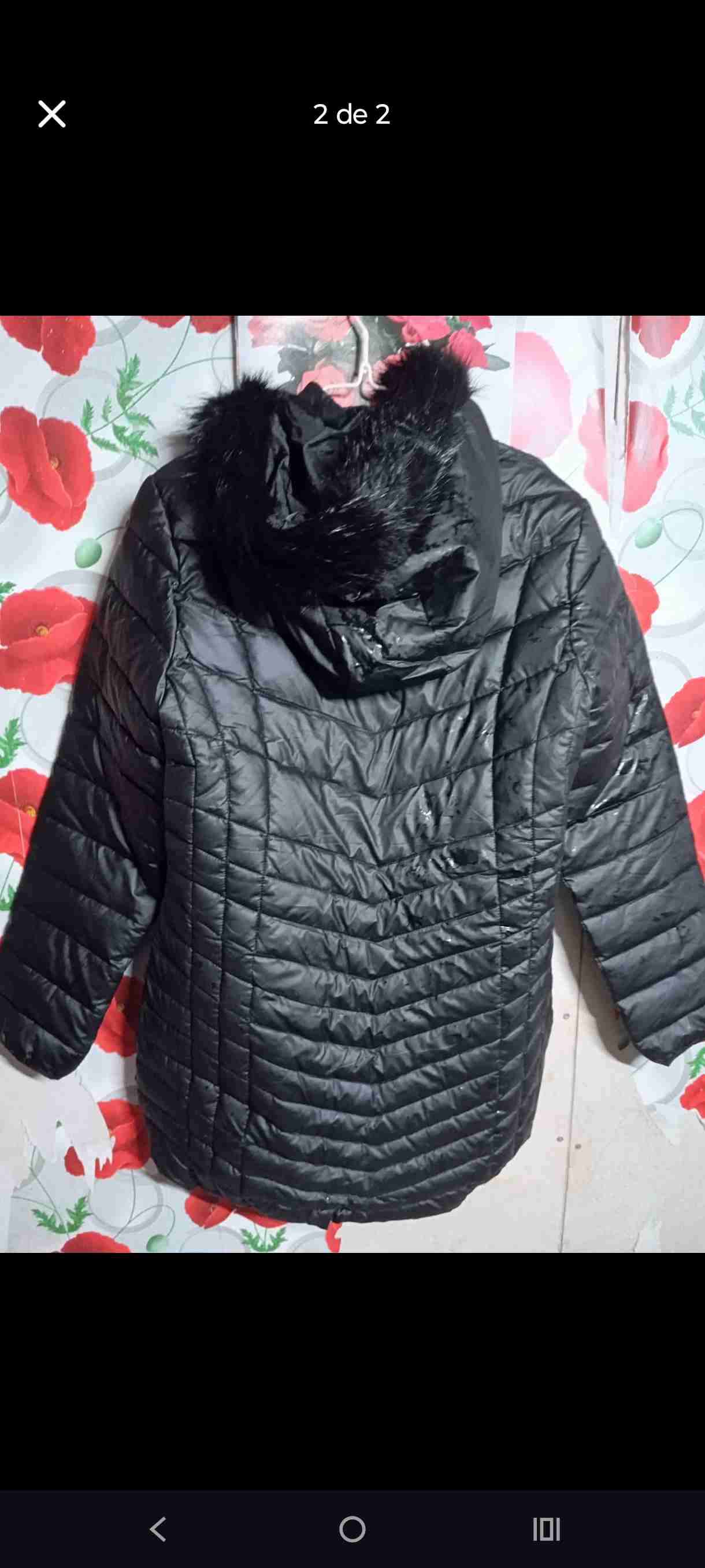 Chaqueta acolchada negra con gorro - miniatura 2