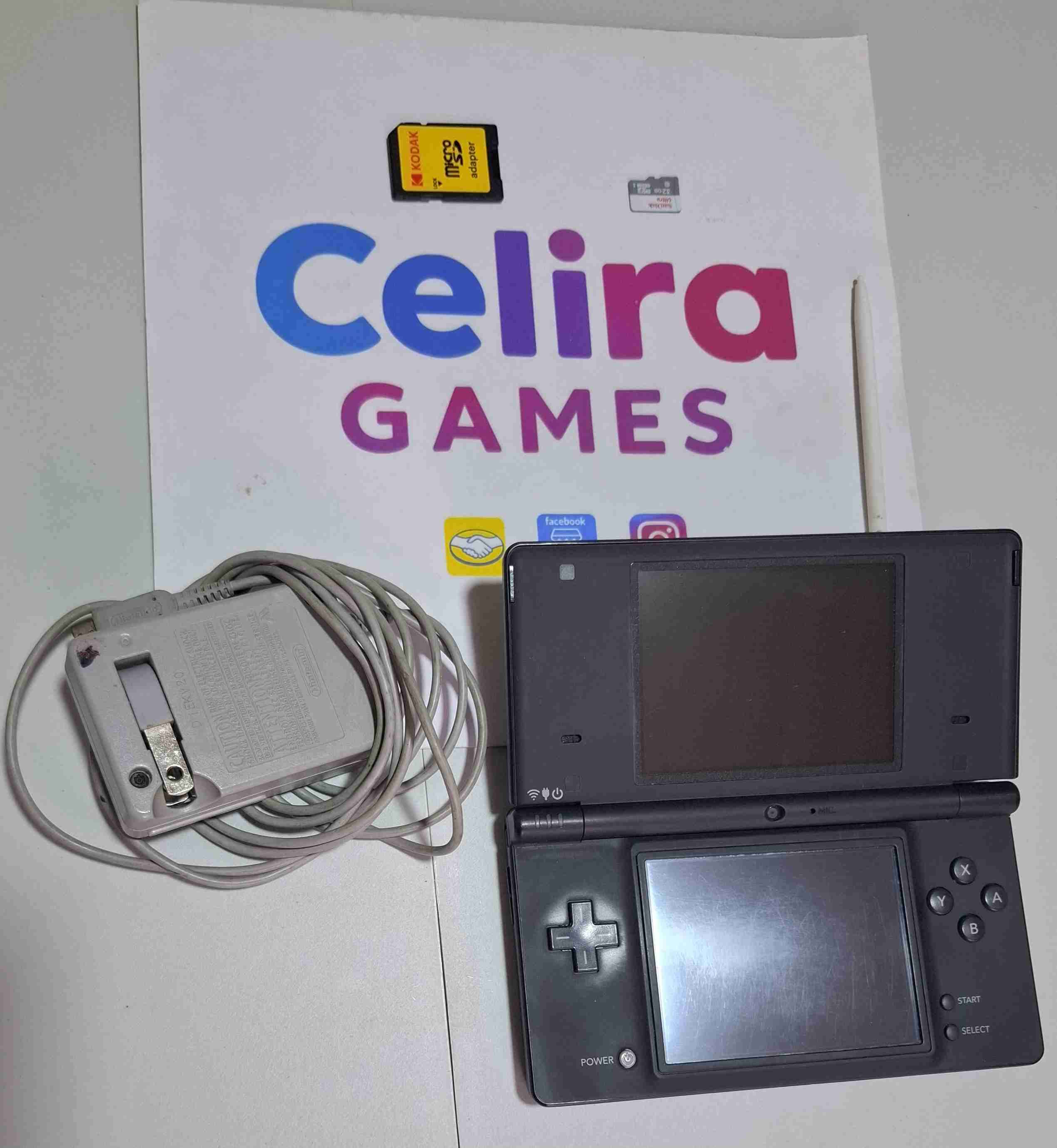 Consola Nintendo DS negra liberada - miniatura 1