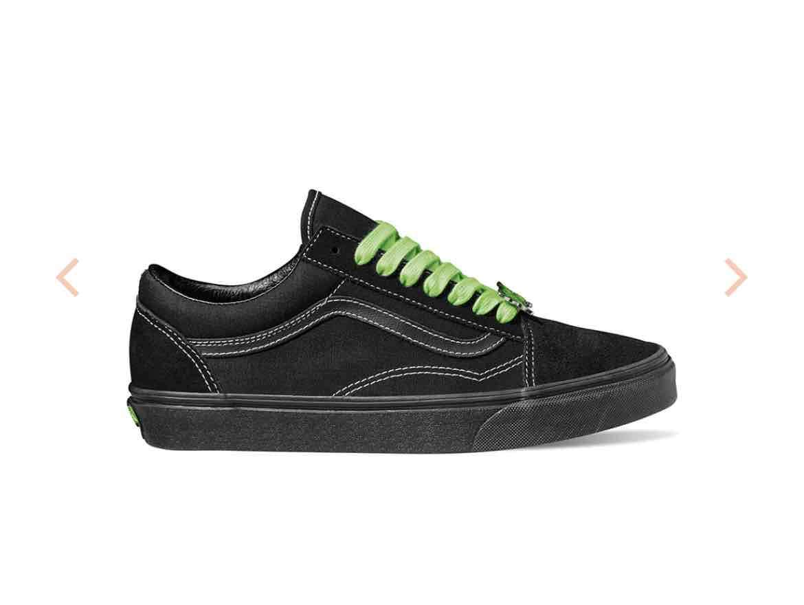 Zapatillas negras con cordones verdes - miniatura 3