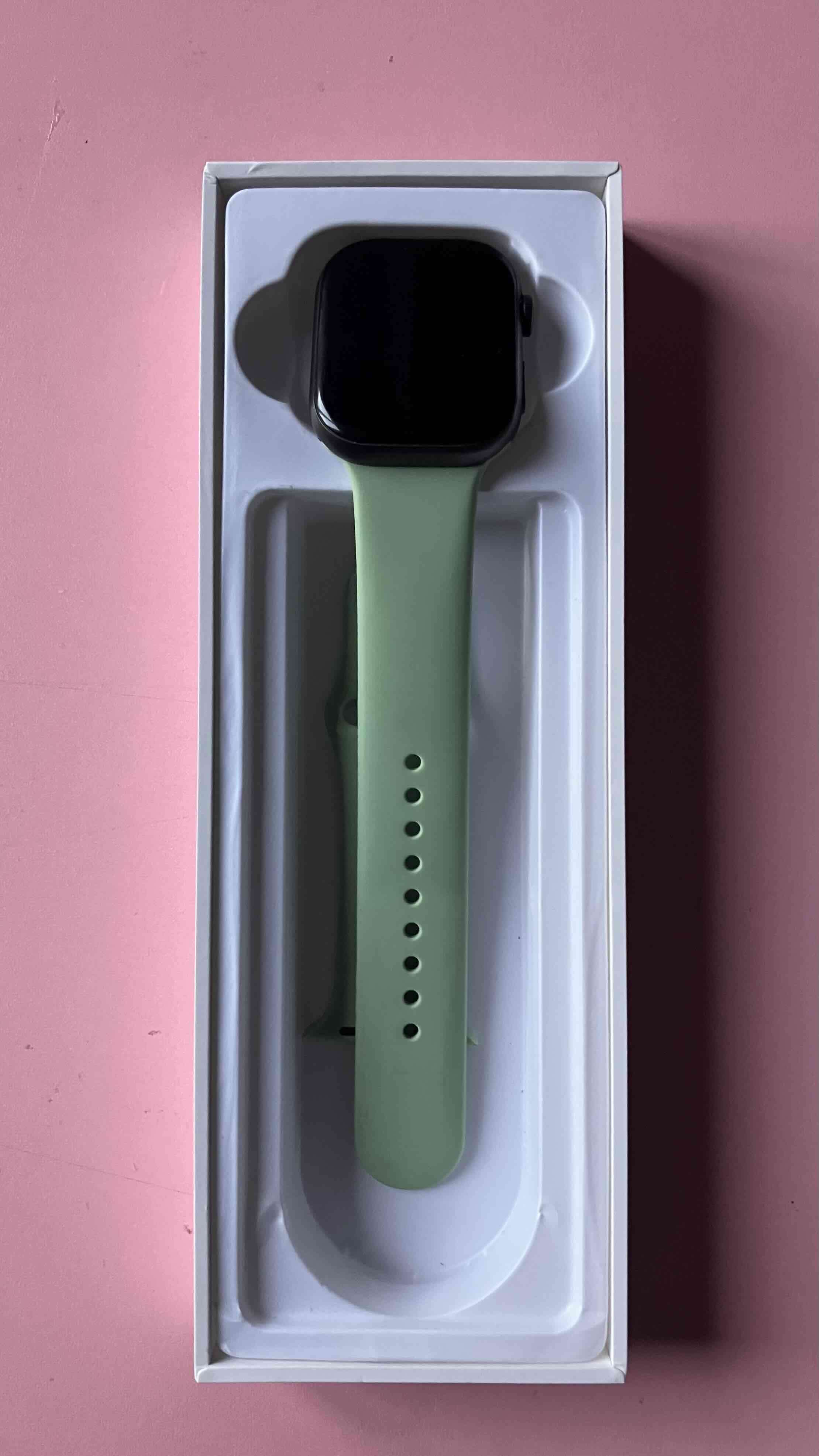 Reloj inteligente verde nuevo - miniatura 1