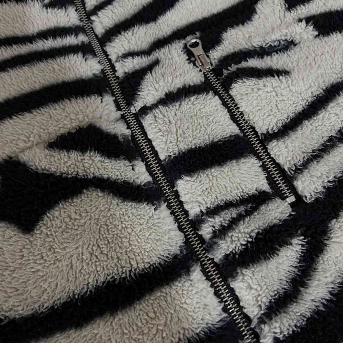 Chaqueta polar estampado cebra - miniatura 3