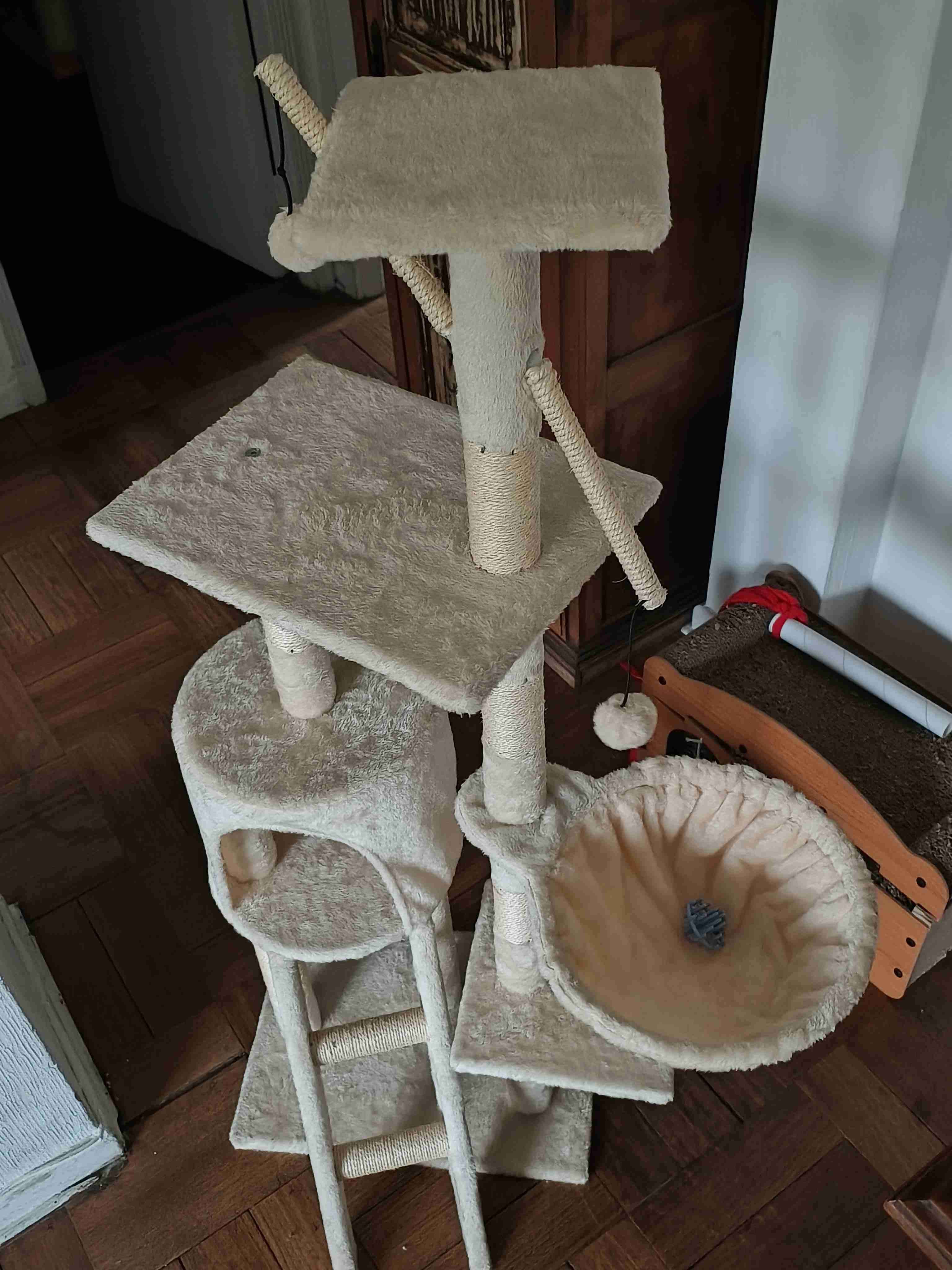Árbol rascador para gatos beige - miniatura 3