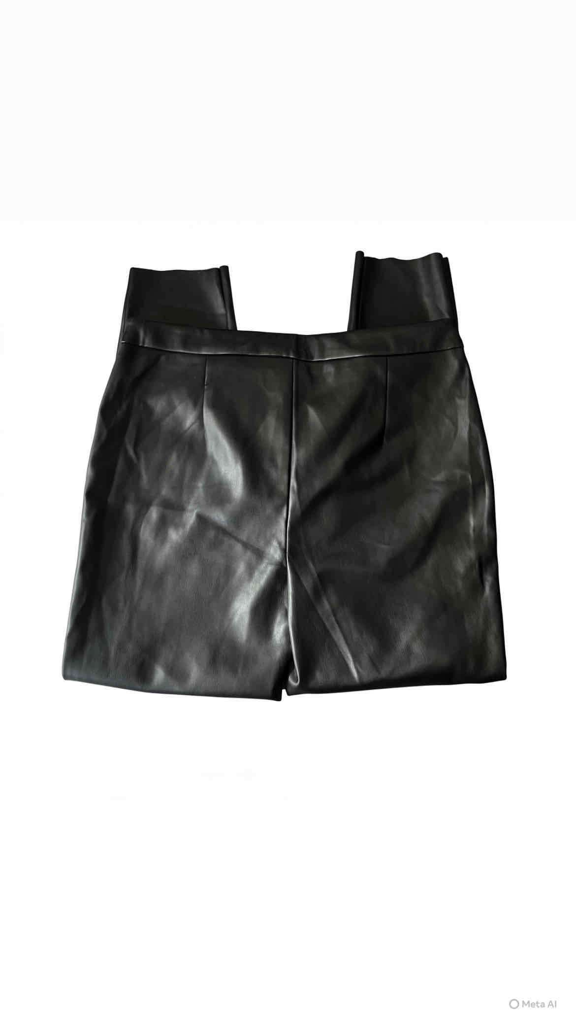 Pantalones de ecocuero negro nuevos - miniatura 2