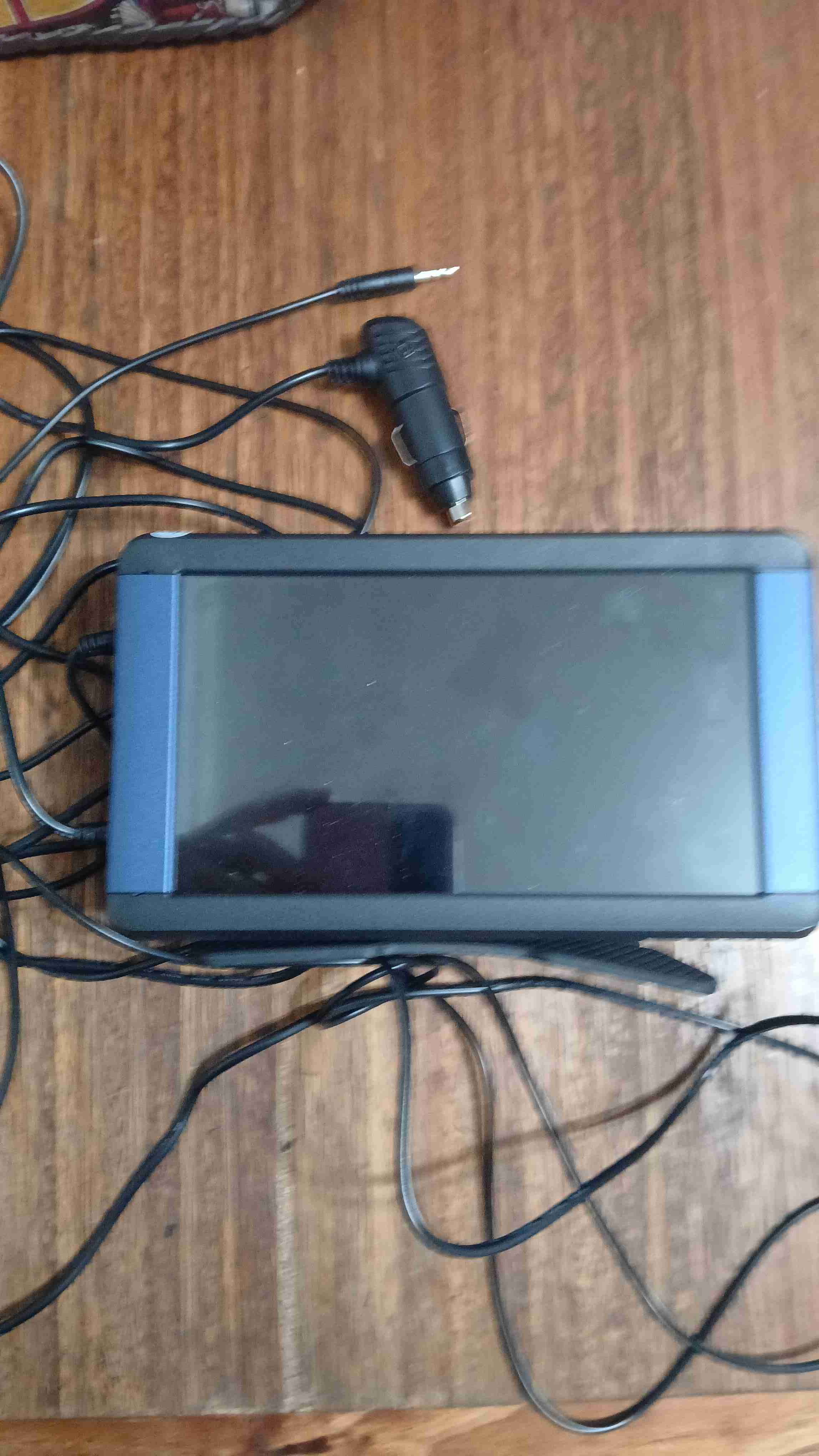 GPS para auto con cables