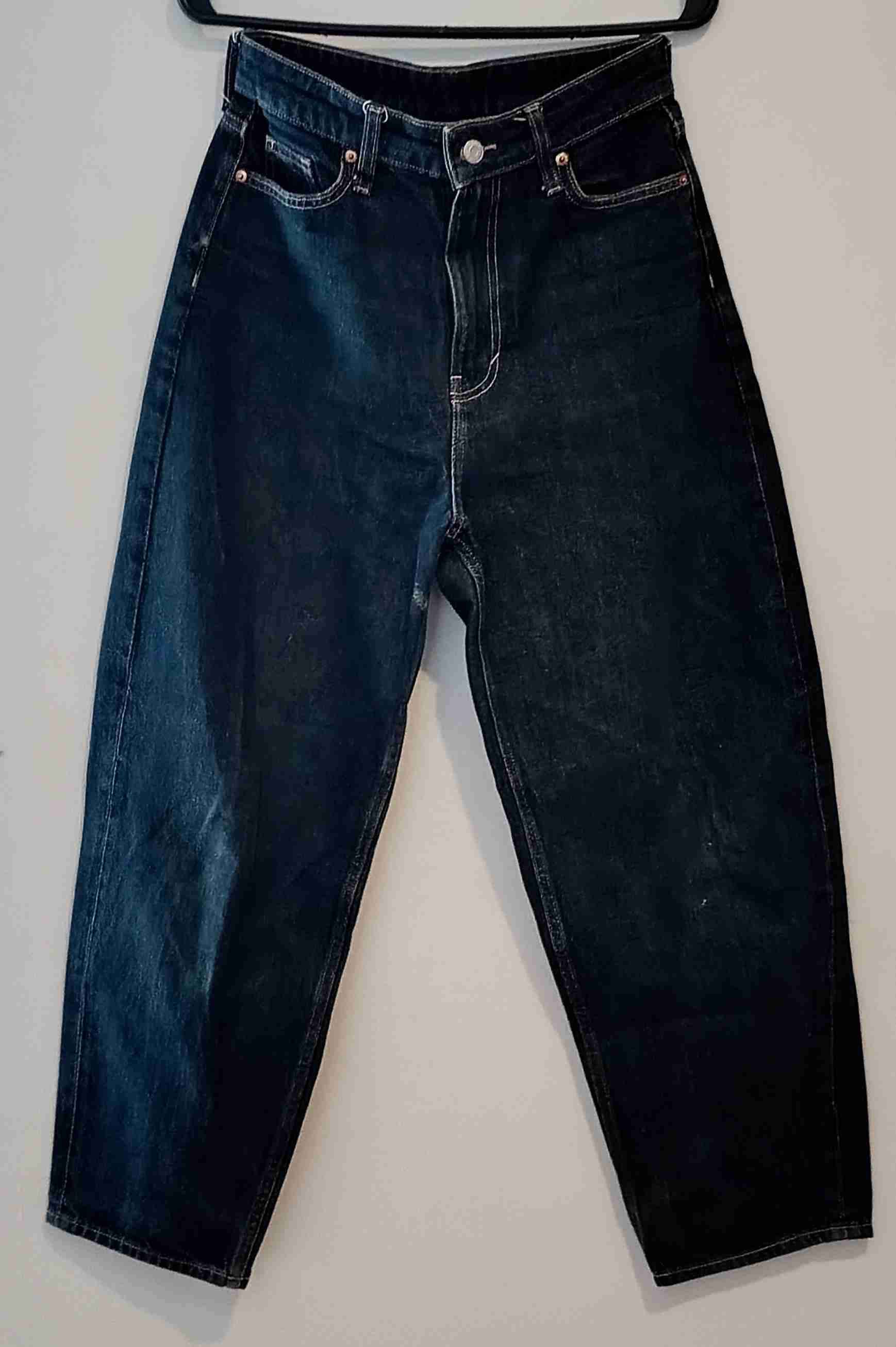 Jeans azul oscuro mujer barrel