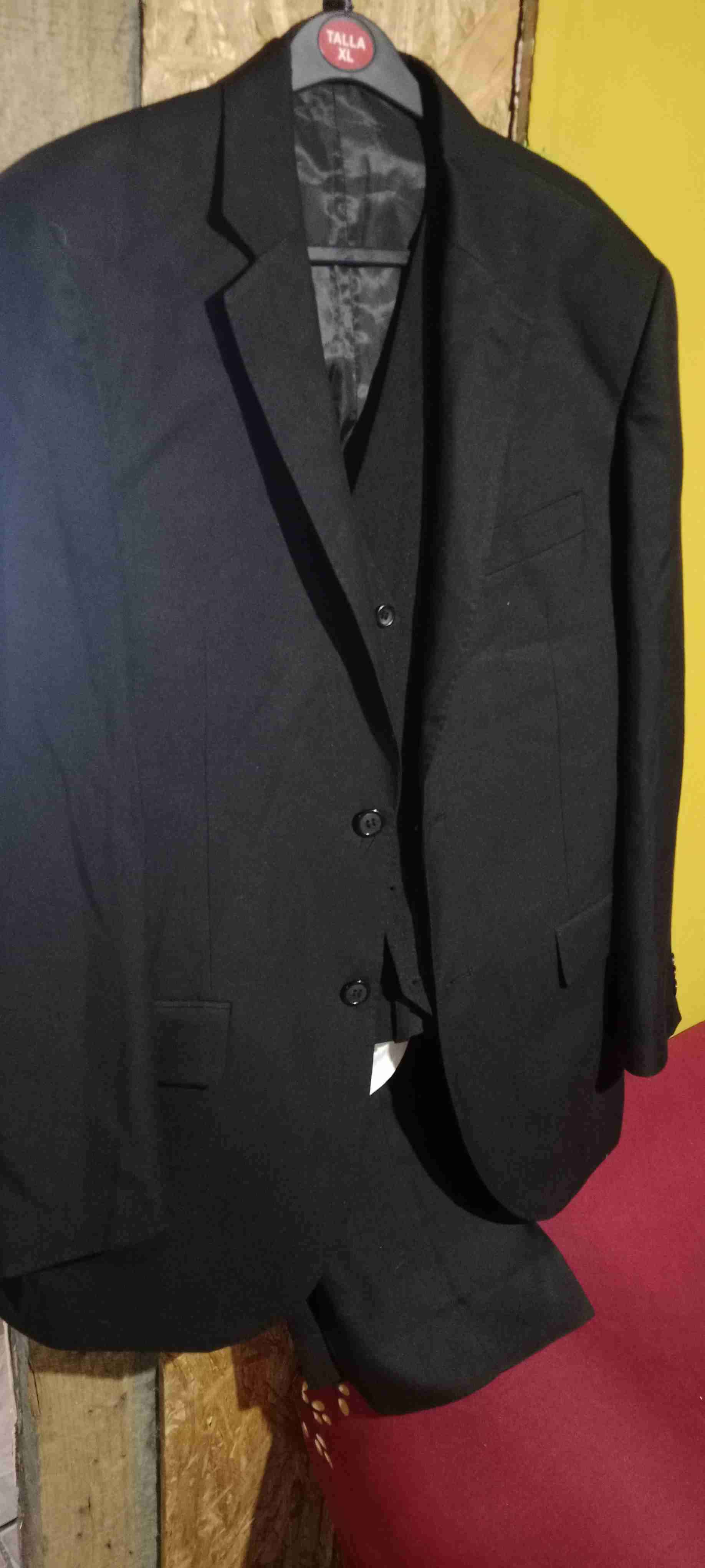 Traje formal negro talla 48 - miniatura 4