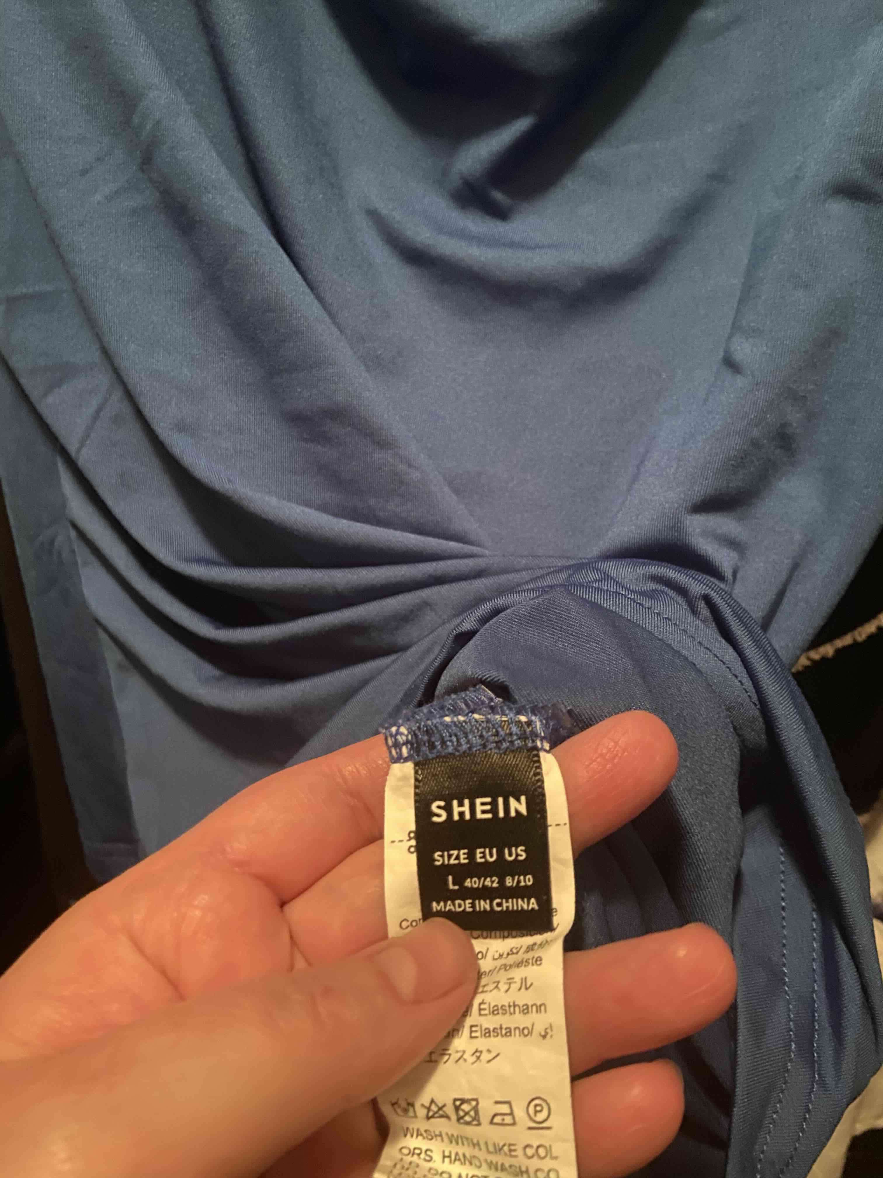 Top sin mangas azul SHEIN - miniatura 4