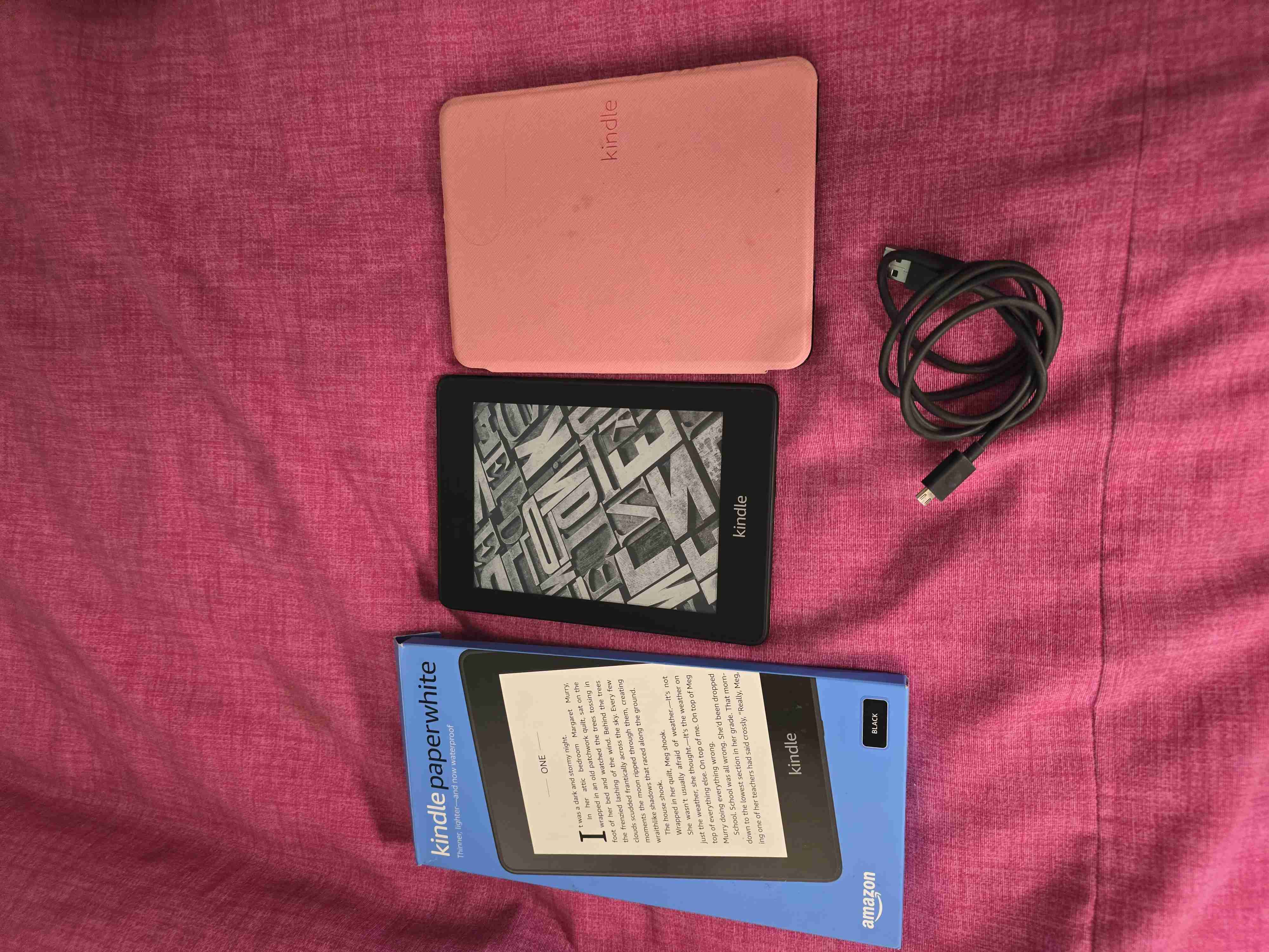 Kindle Paperwhite 10th generación - miniatura 1