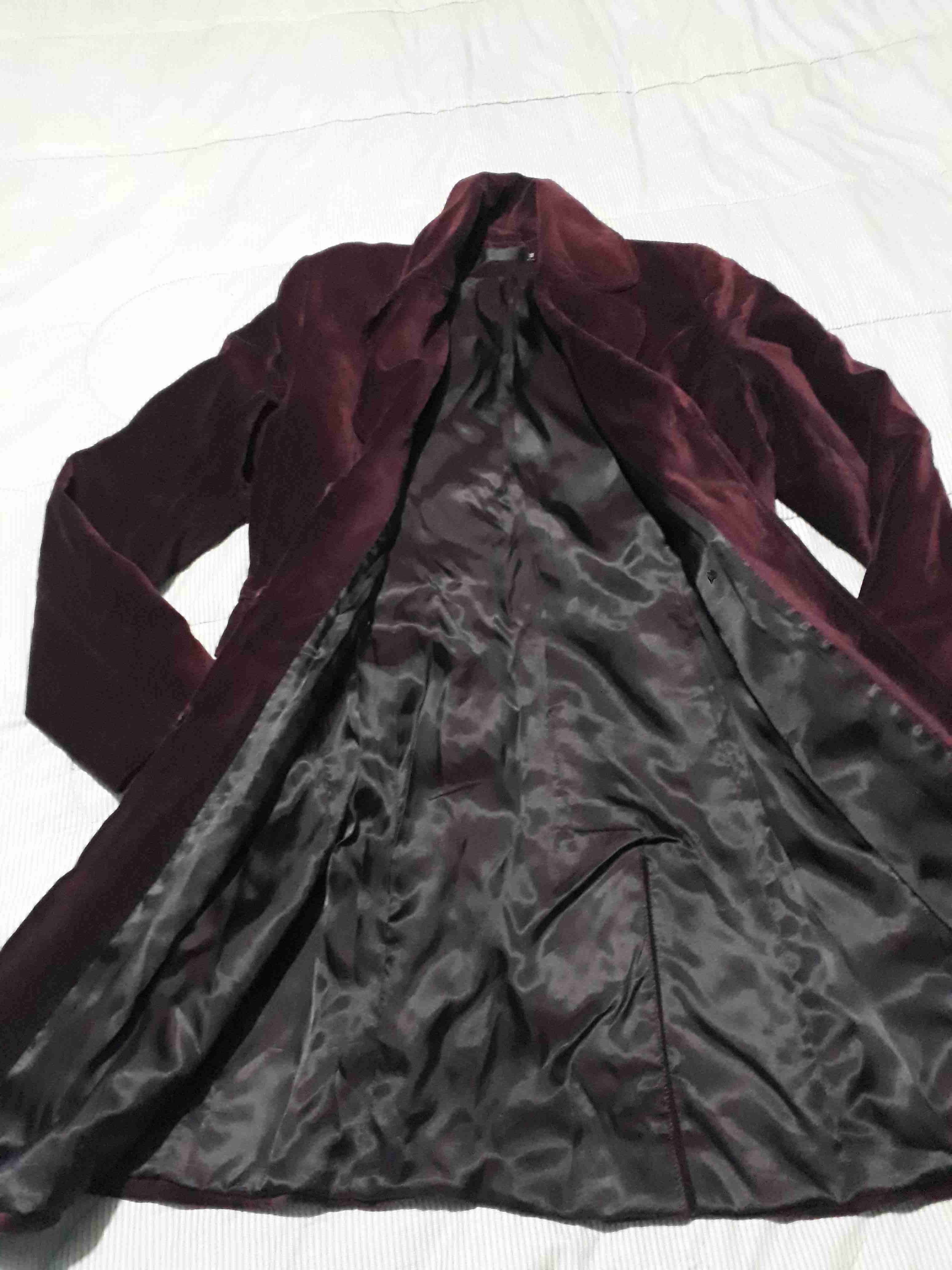 Abrigo de terciopelo burdeos - miniatura 2