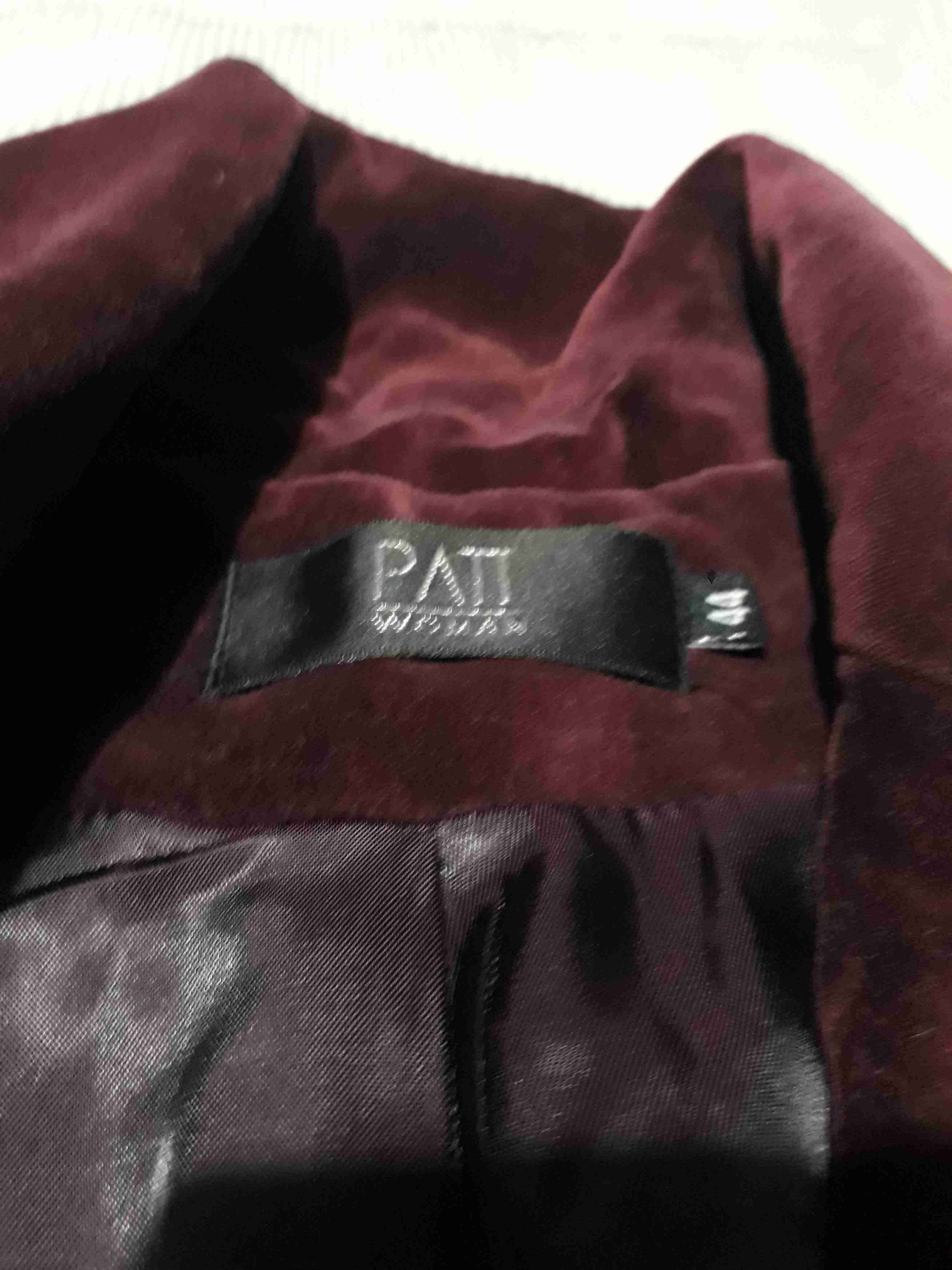 Abrigo de terciopelo burdeos - miniatura 3