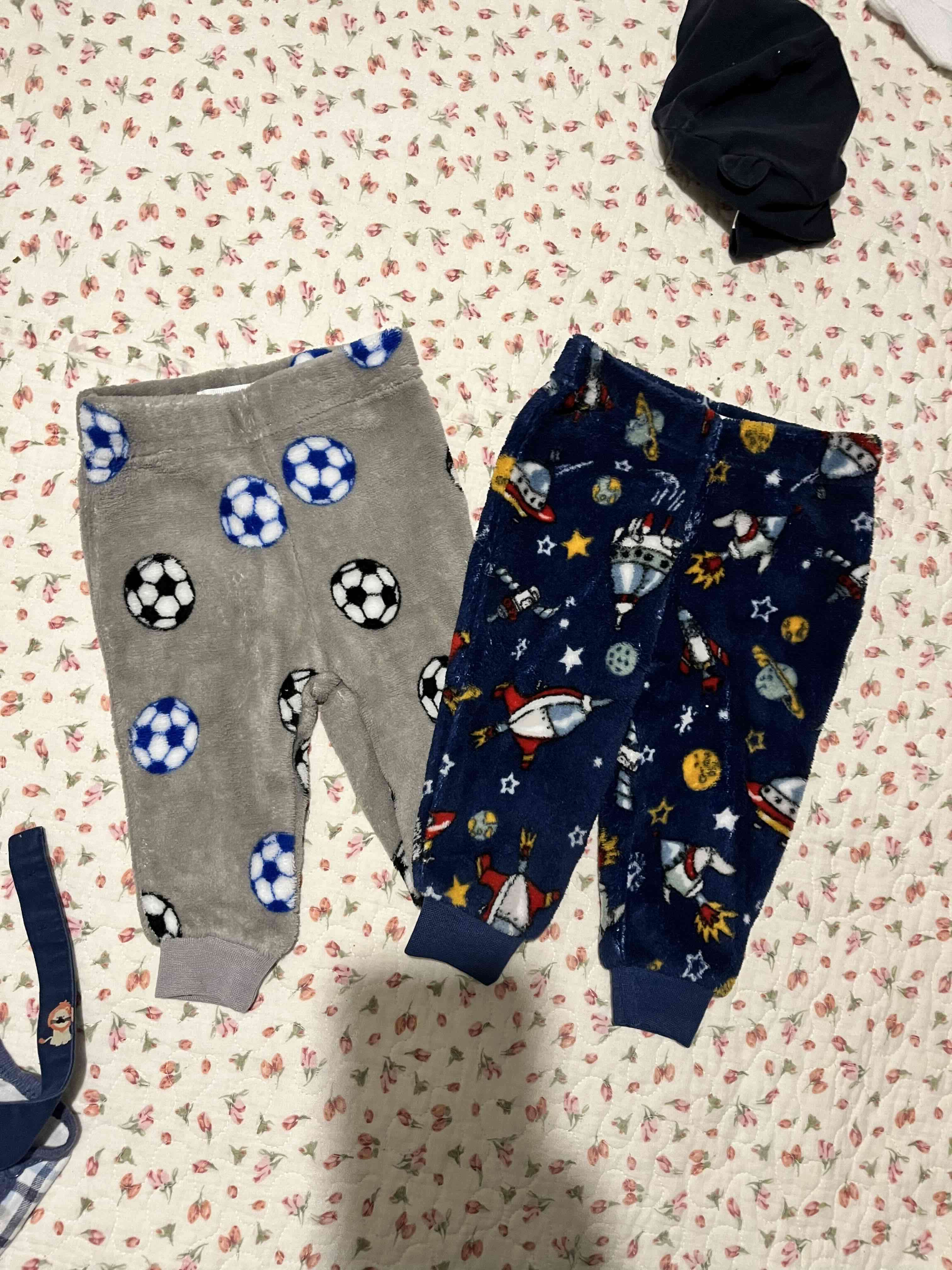 Pijama  de niño con diseño - miniatura 2