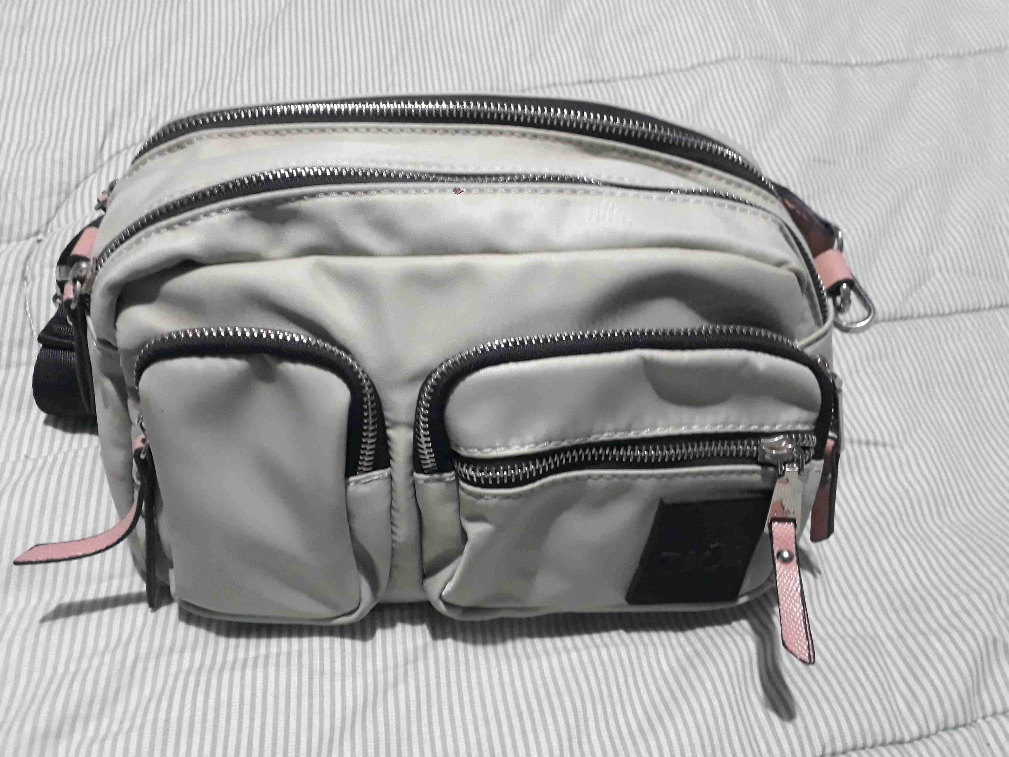 Bandolera blanca con bolsillos - miniatura 2