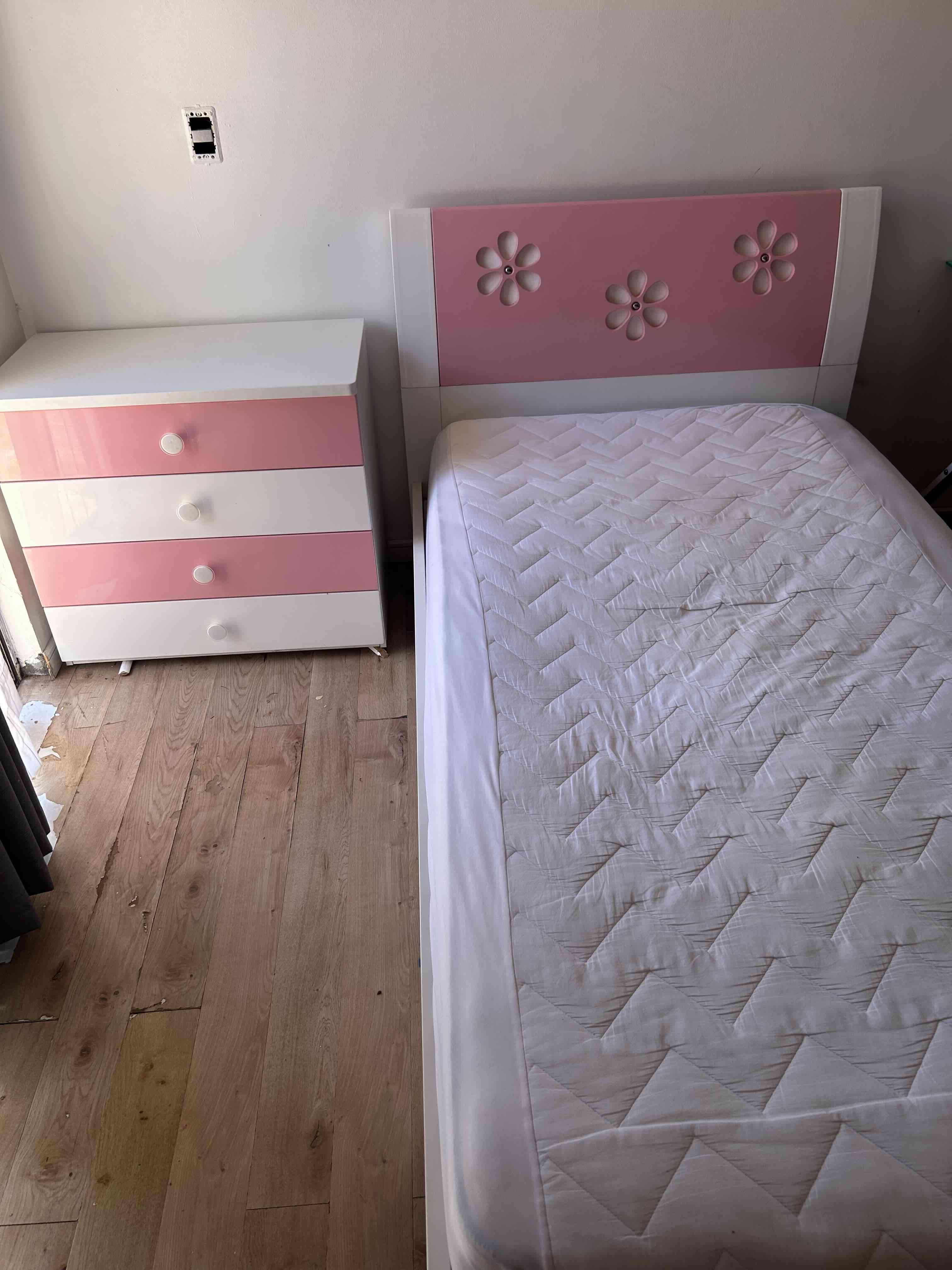 Cama  juvenil con respaldo floral - miniatura 1