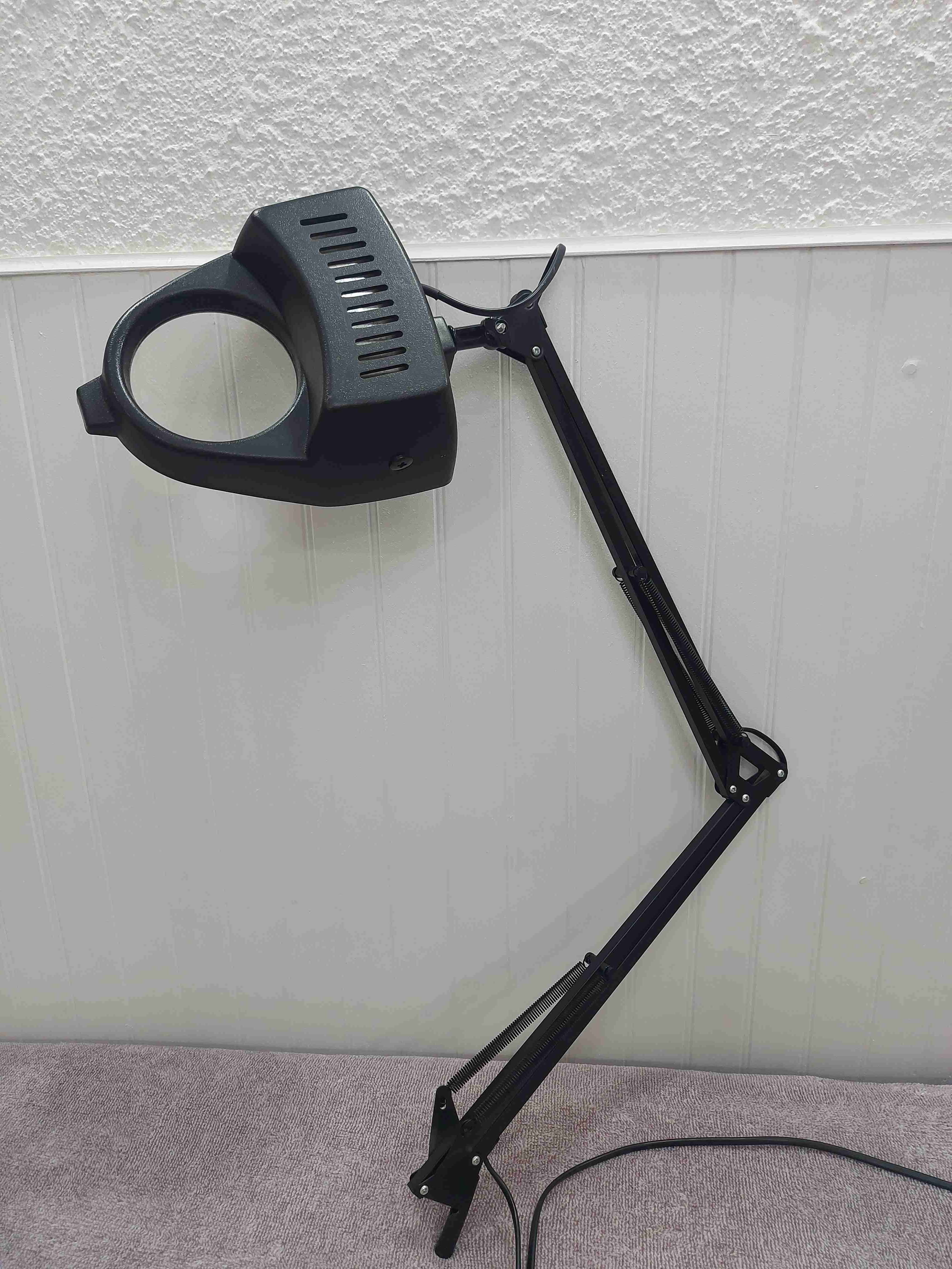 Lámpara de escritorio con lupa - miniatura 4