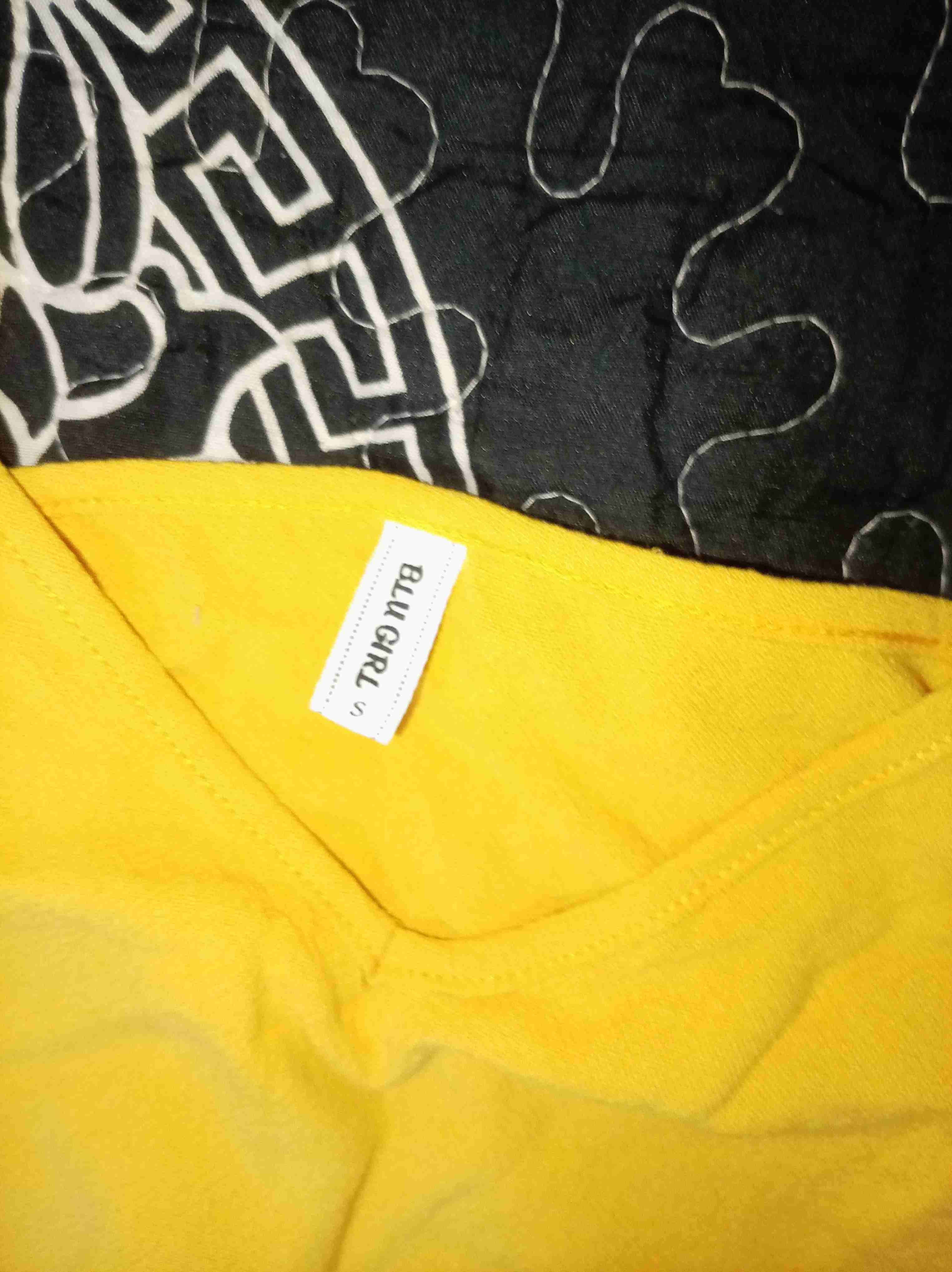 Top amarillo con tirantes - miniatura 2