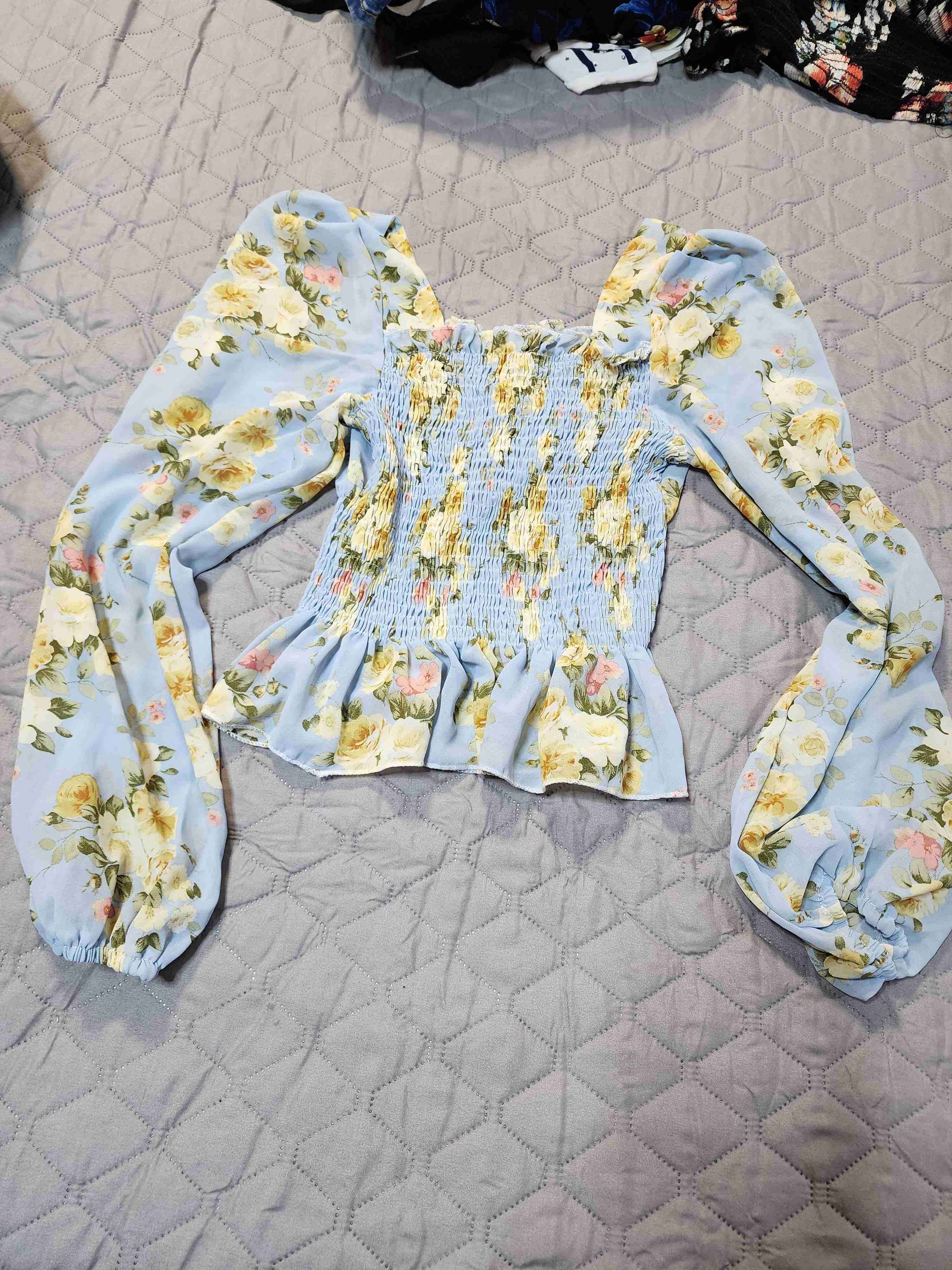 Blusa celeste flores