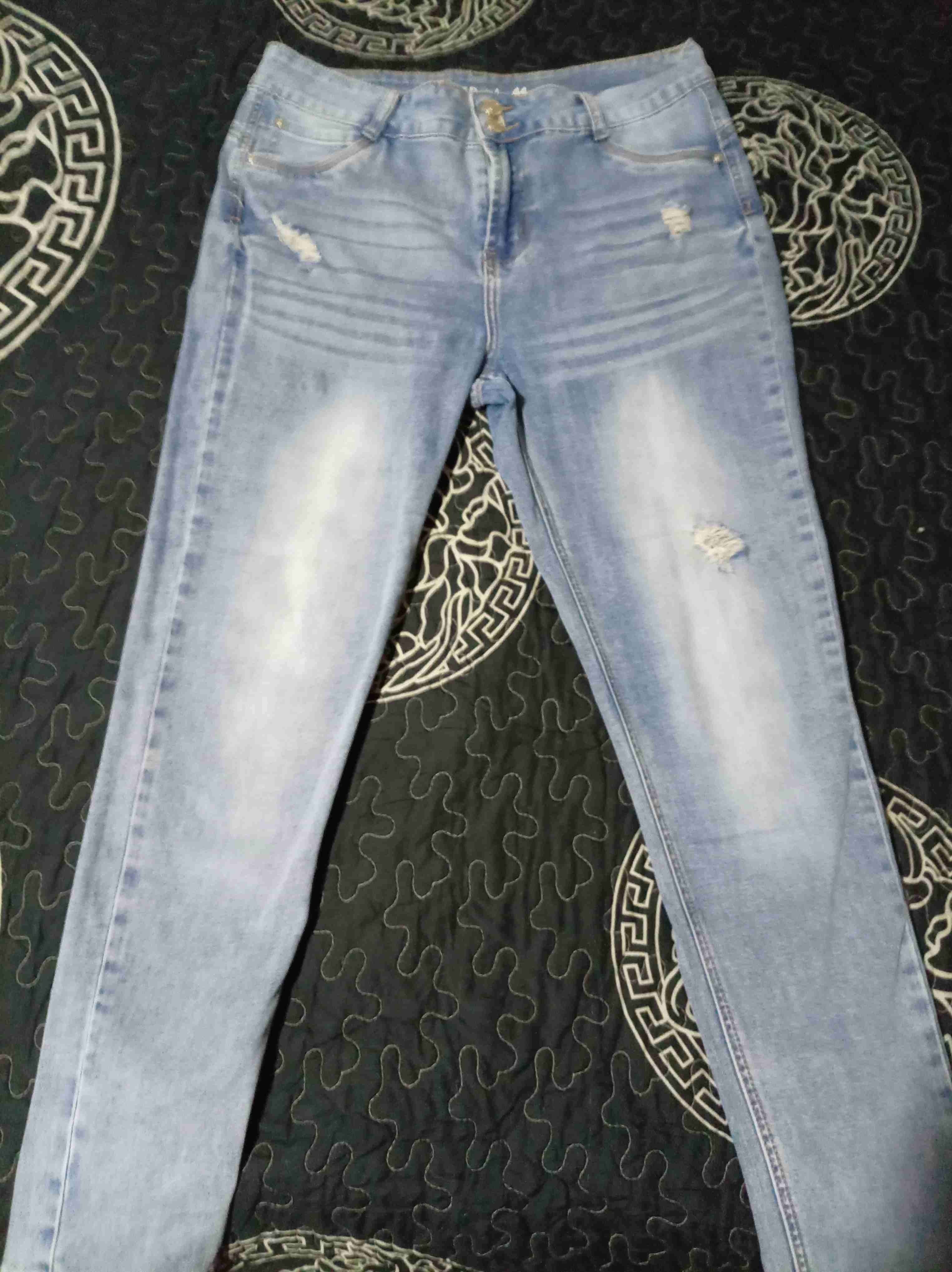 Jeans celestes rasgados mujer - miniatura 2