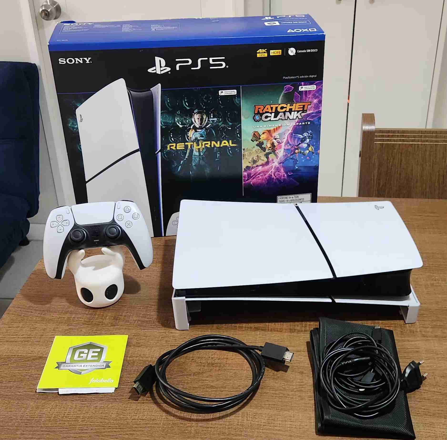 Consola Sony PS5 con juegos - miniatura 1