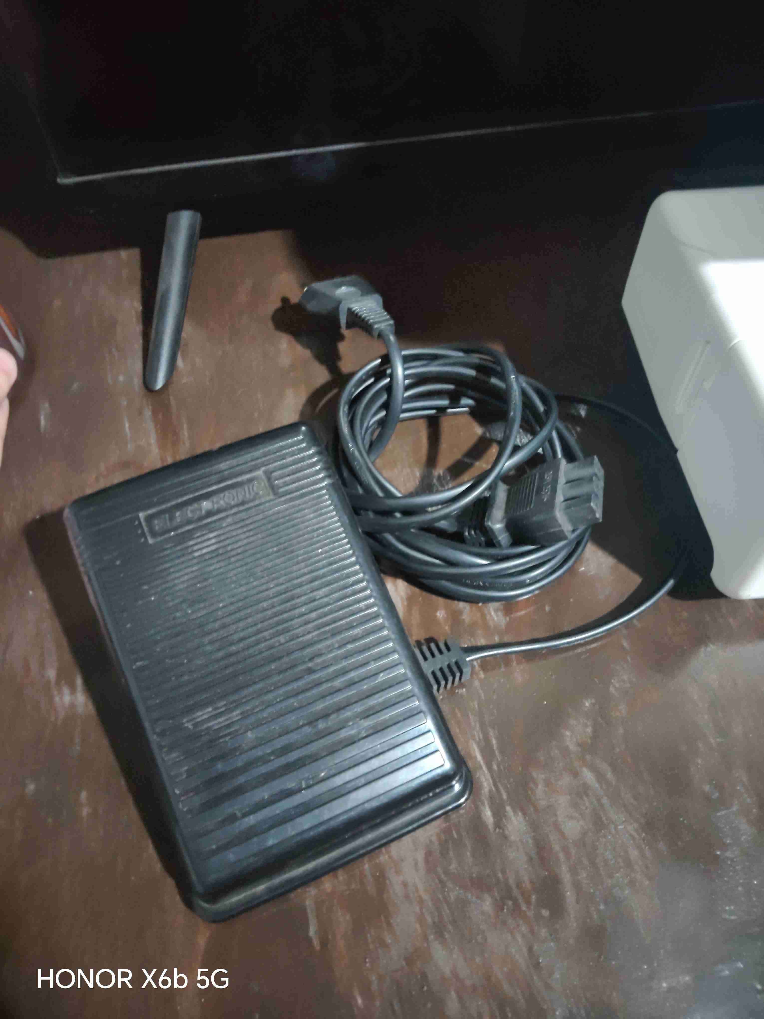 Máquina de coser Merritt - miniatura 4