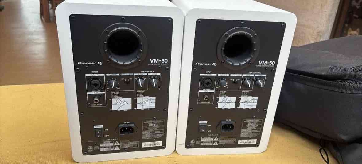 Parlante DJ Pioneer blanco - miniatura 4