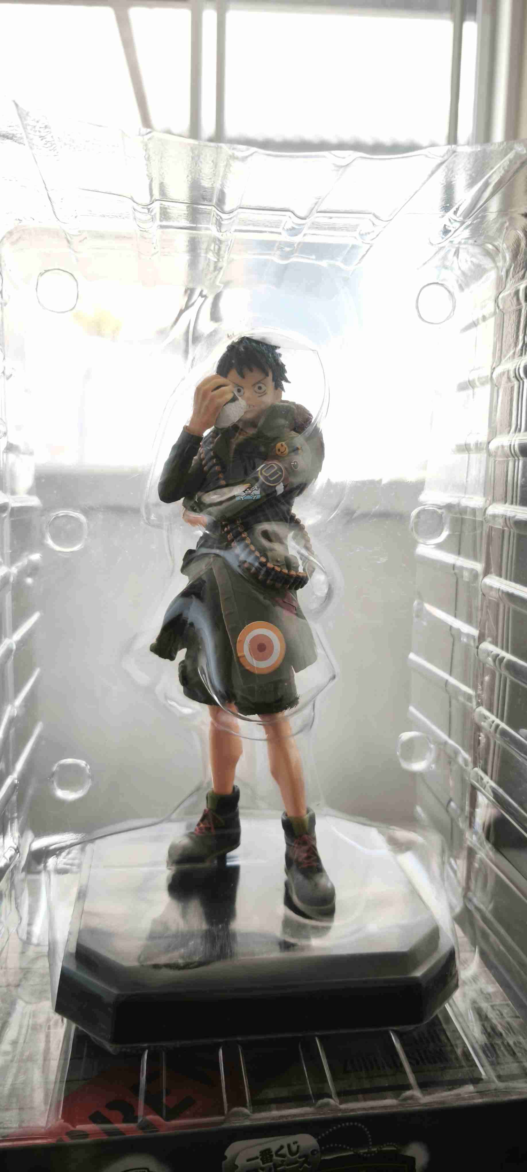 Figuras de Luffy y Zoro - miniatura 5