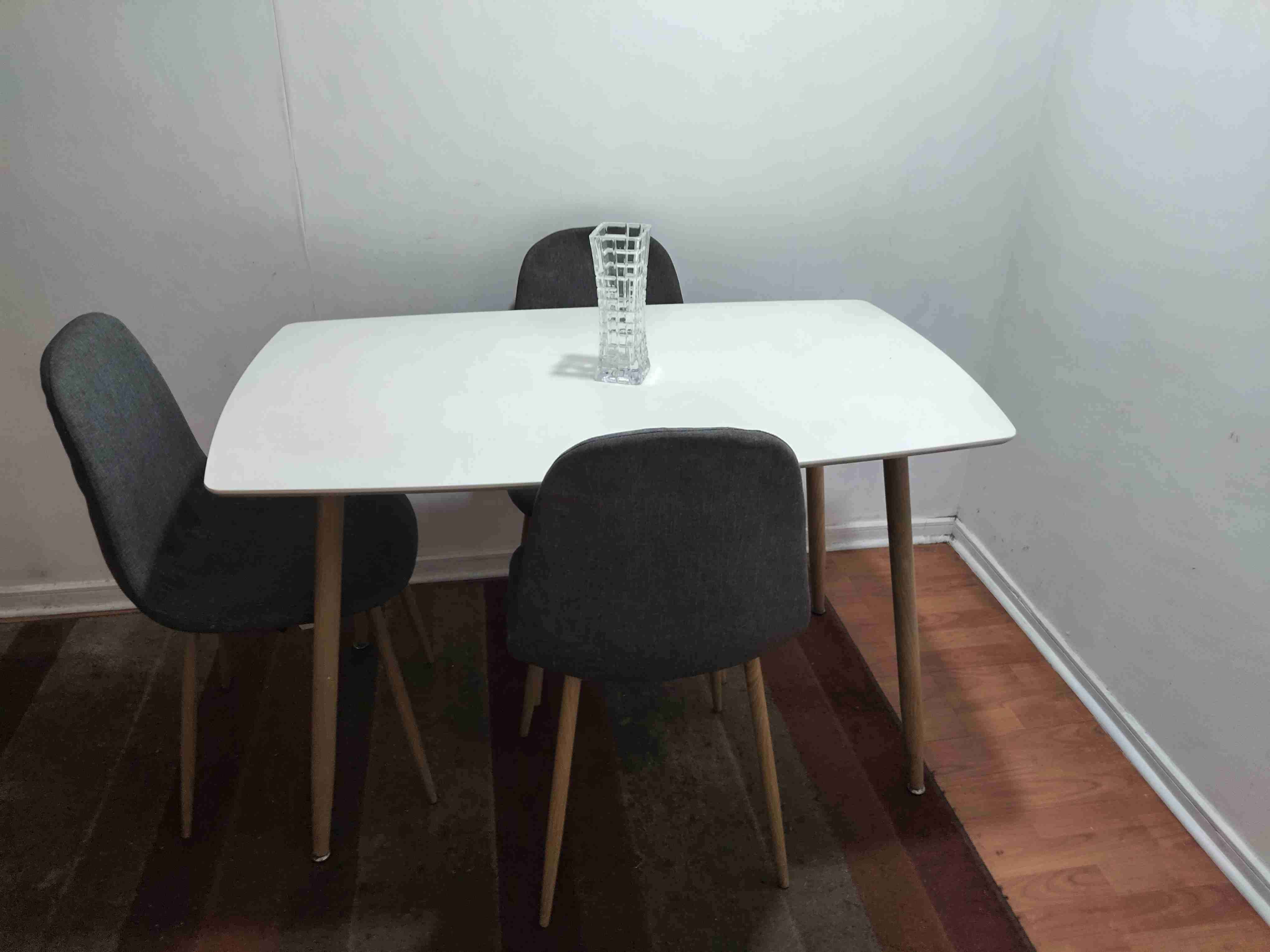 Juego de. Comedor con sillas - miniatura 1