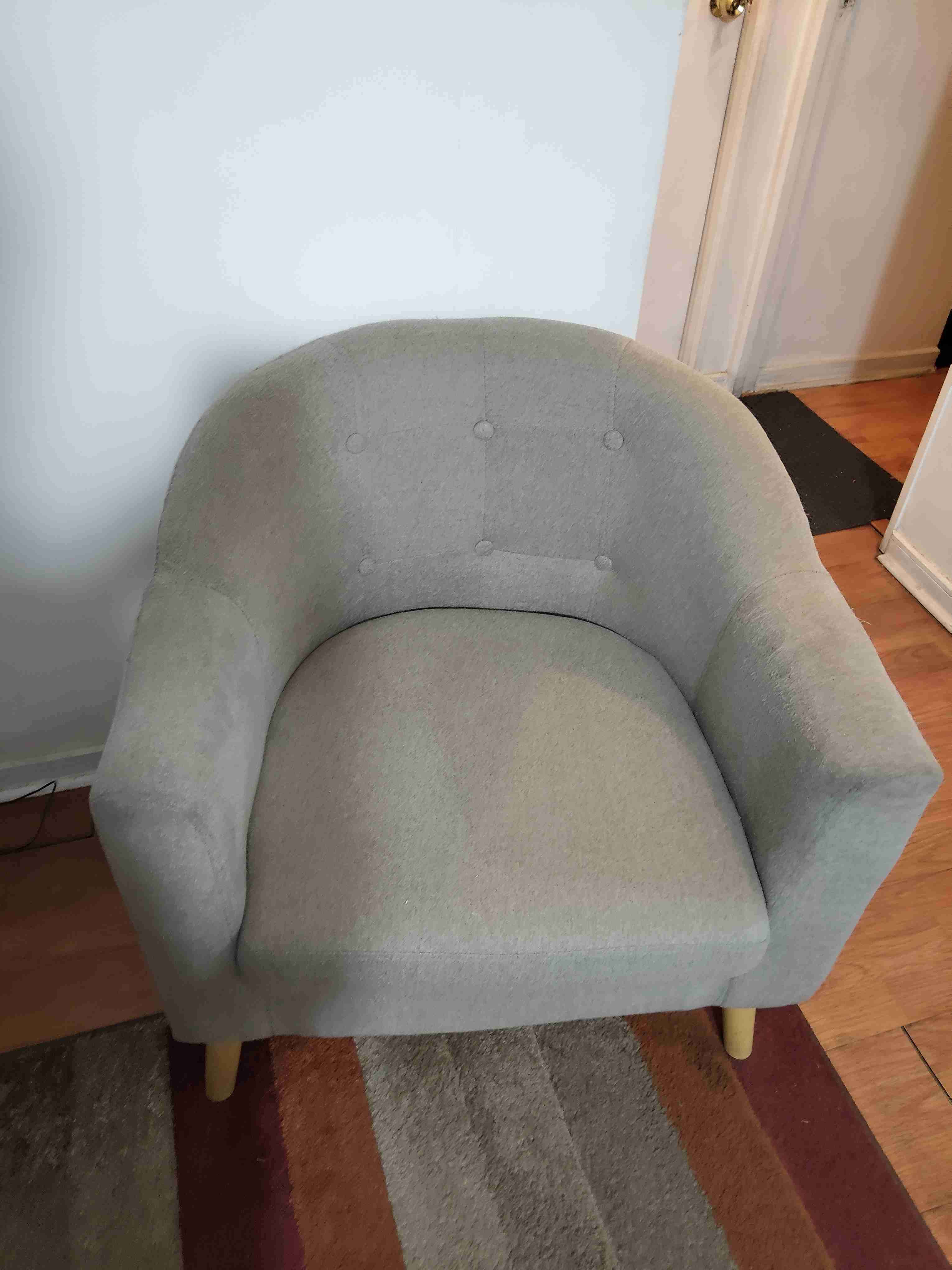 Potrona gris, sin detalles - miniatura 3