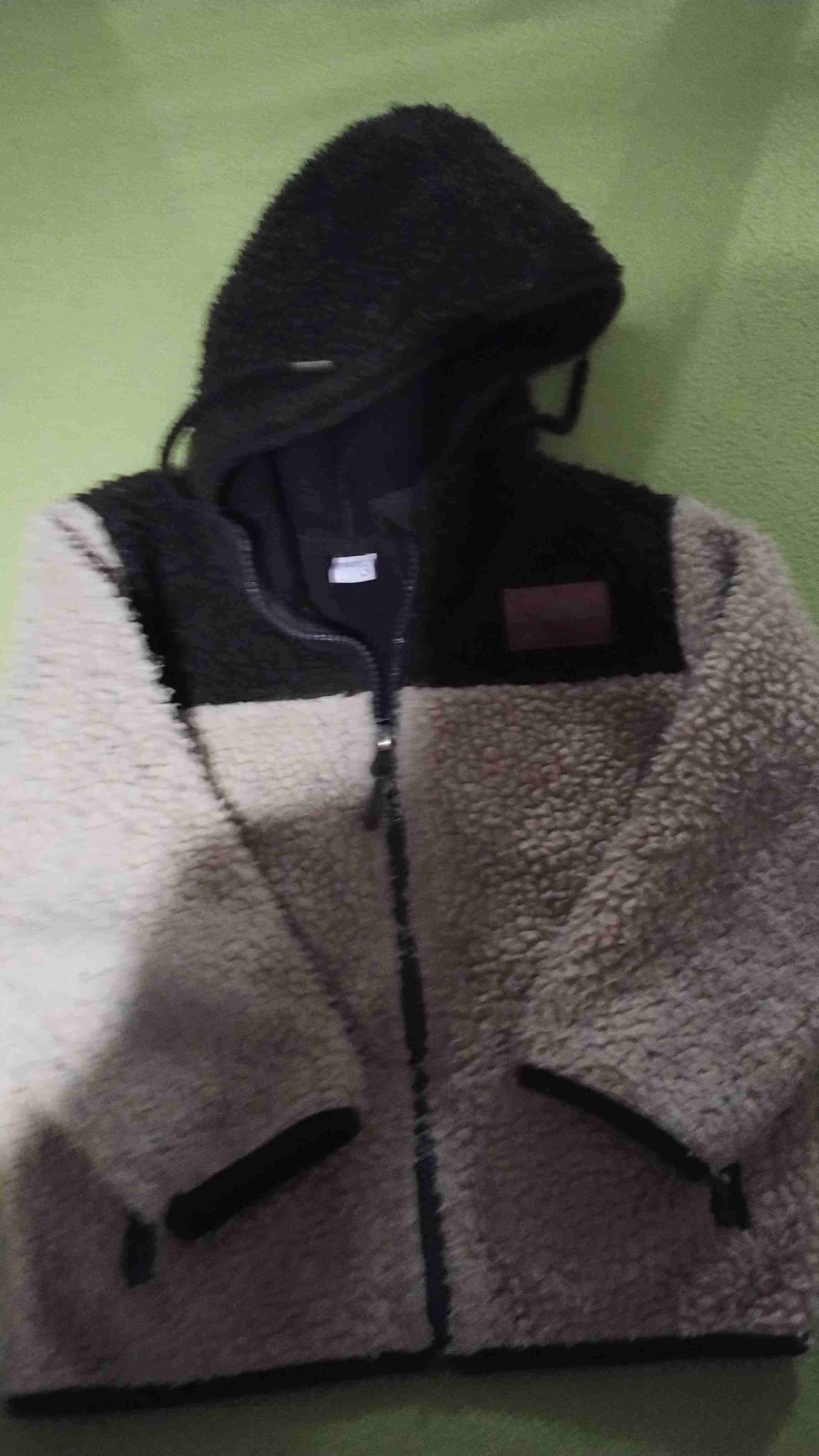 Chaqueta polar bicolor con capucha 3 - miniatura 2