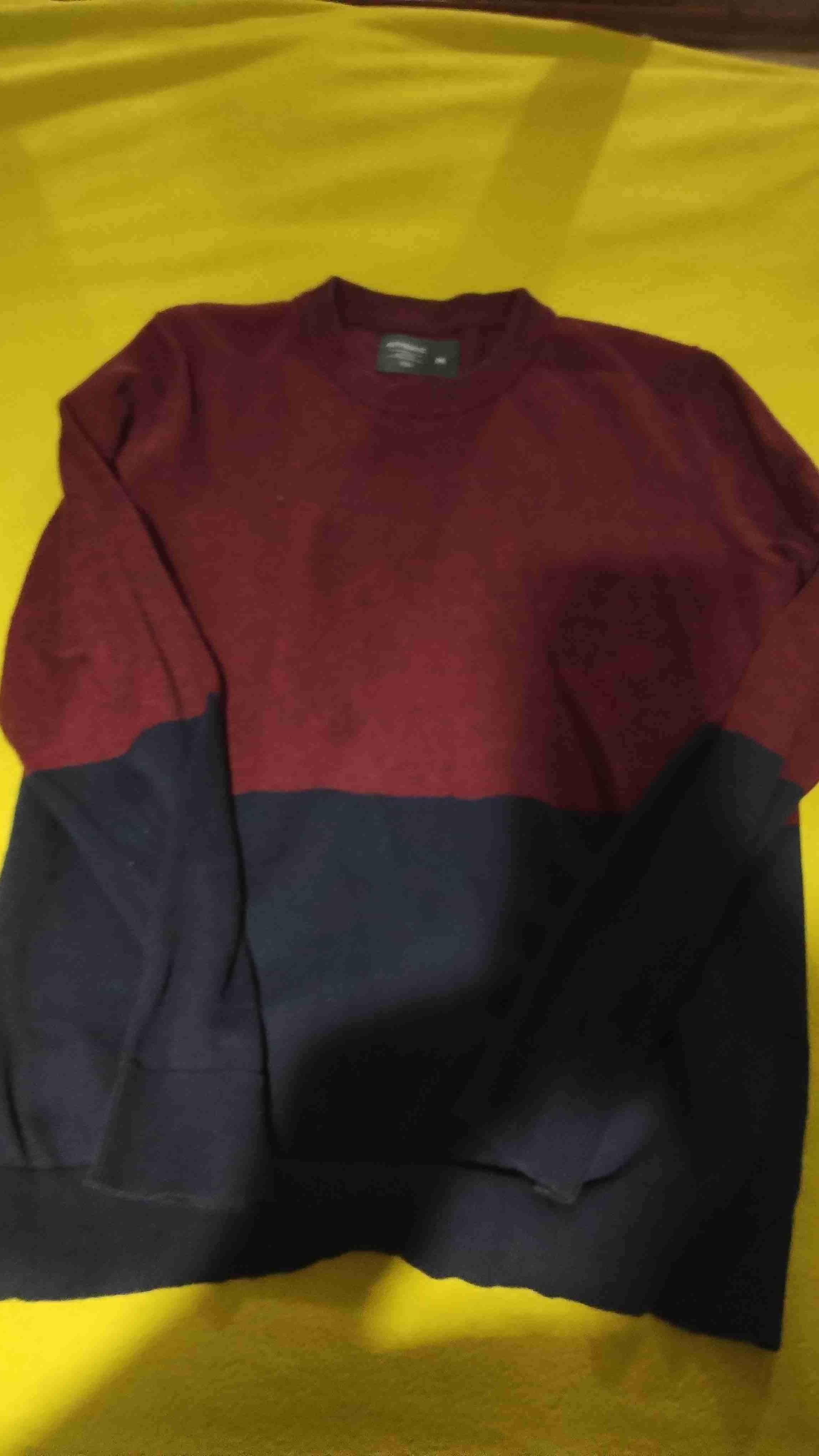 Sweater bicolor bordeó y azul