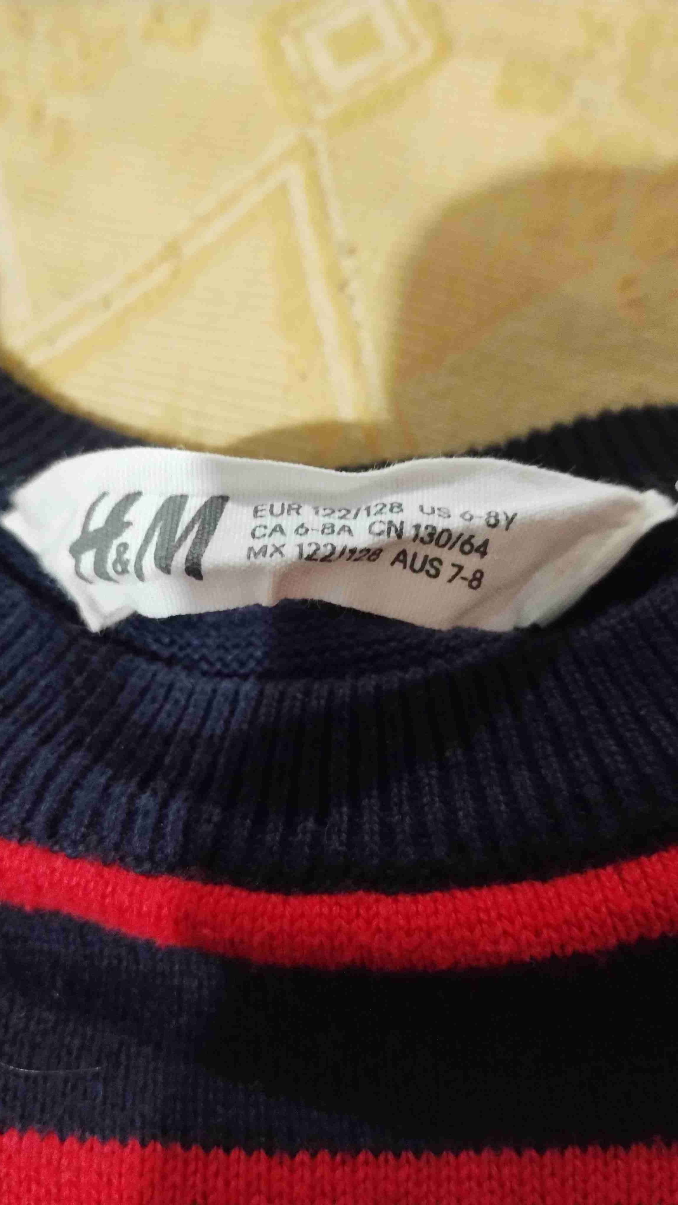 Suéter h&m kids a rayas rojo y azul 8 - miniatura 3