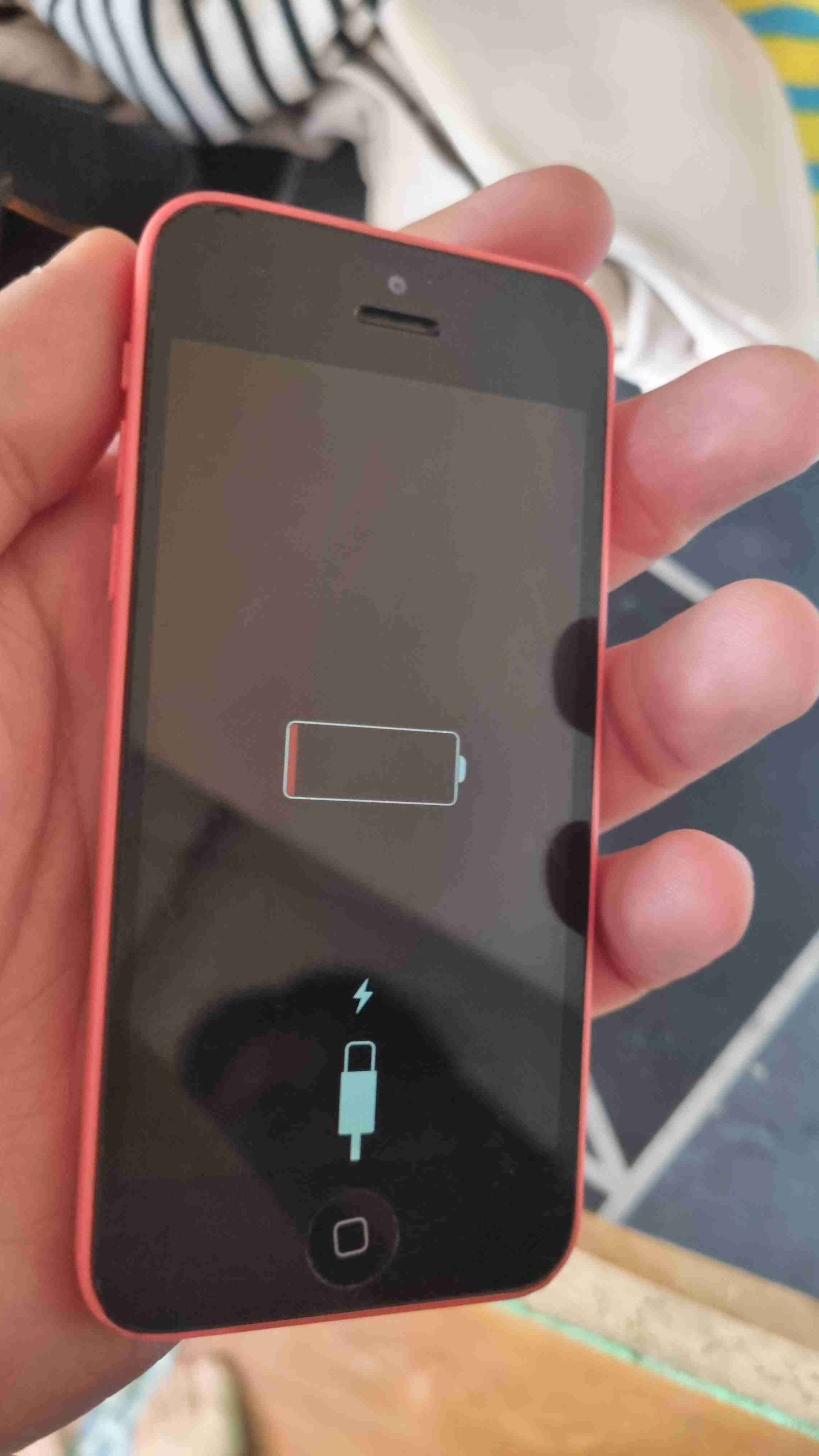 iPhone 5C color rosa - miniatura 4