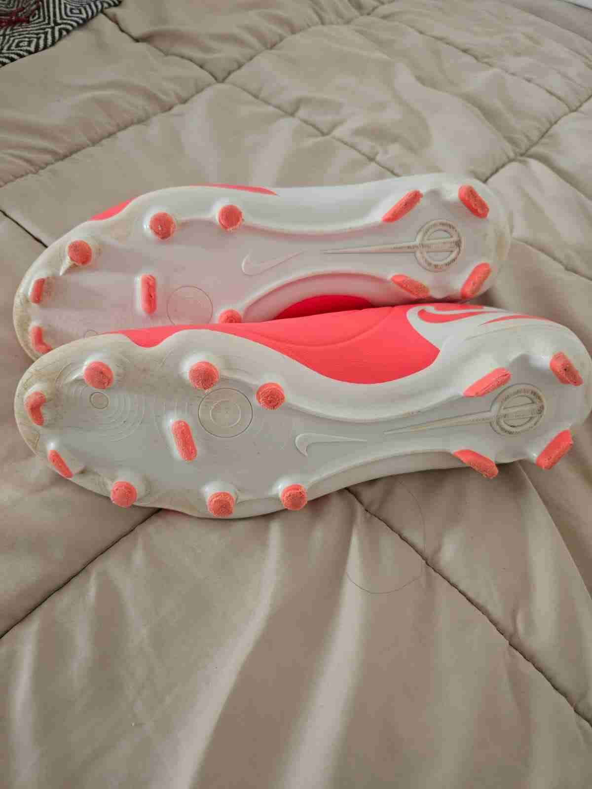 Zapatos de fútbol naranjas - miniatura 3