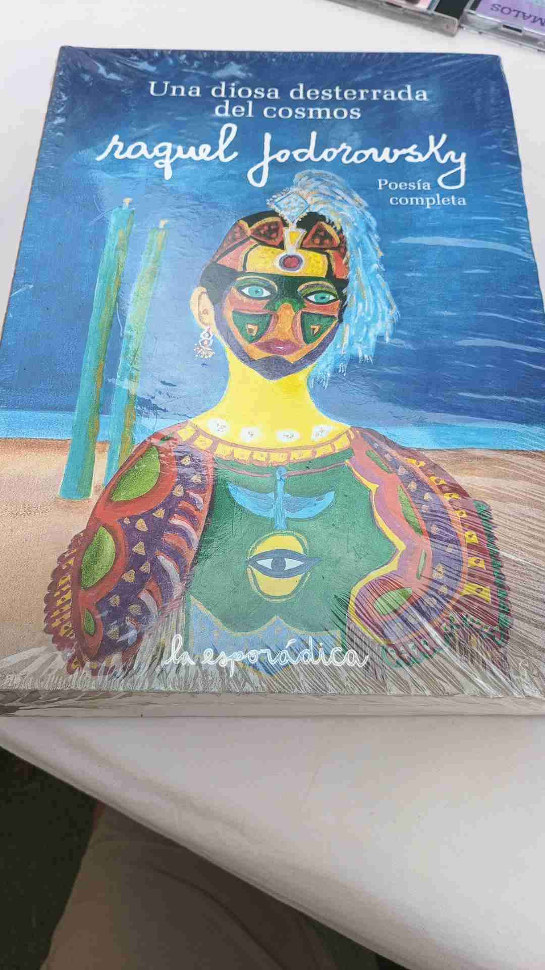 Libro 'Una diosa desterrada del cosmos' - miniatura 3