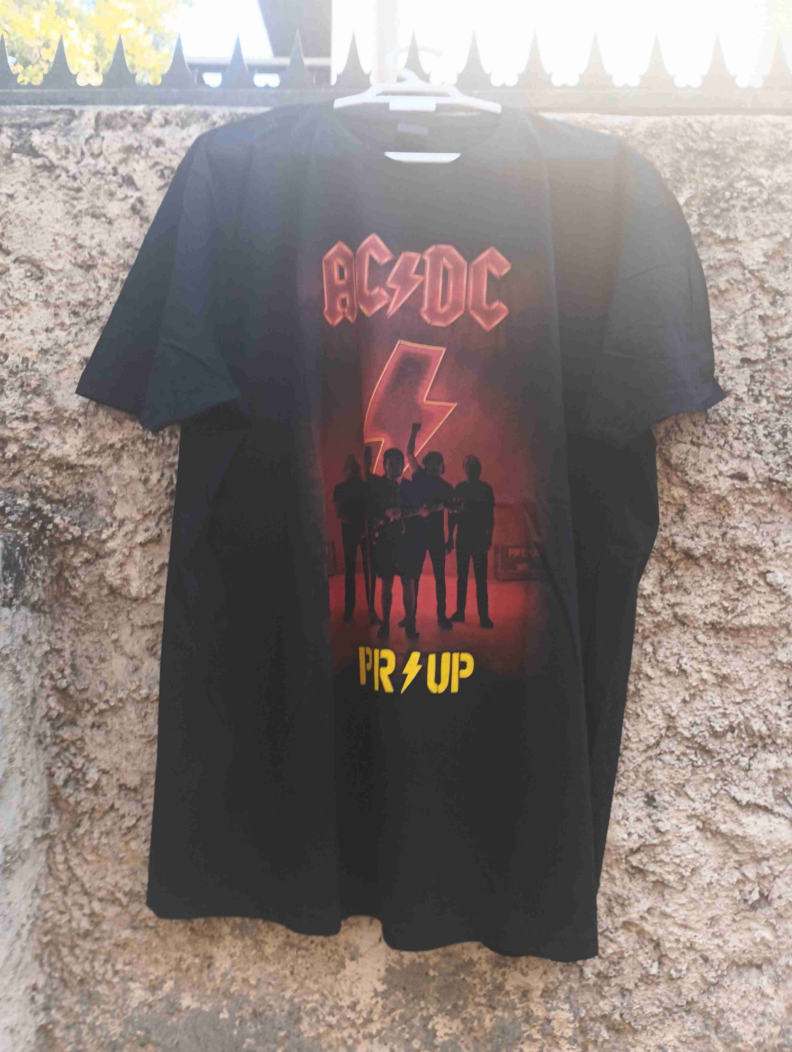 Polera negra AC/DC estampada - miniatura 1