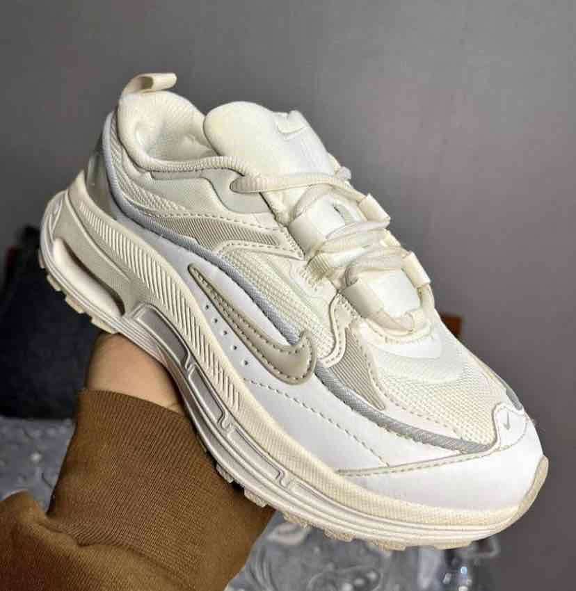 Zapatilla deportiva blanca - miniatura 1