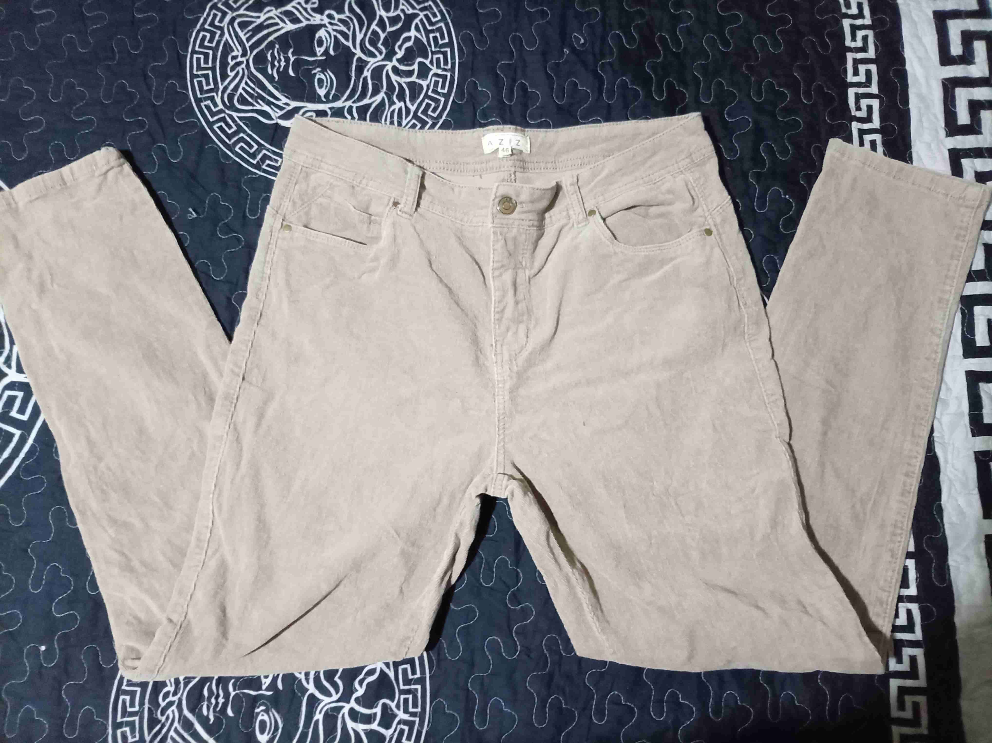 Pantalones de mezclilla beige - miniatura 3