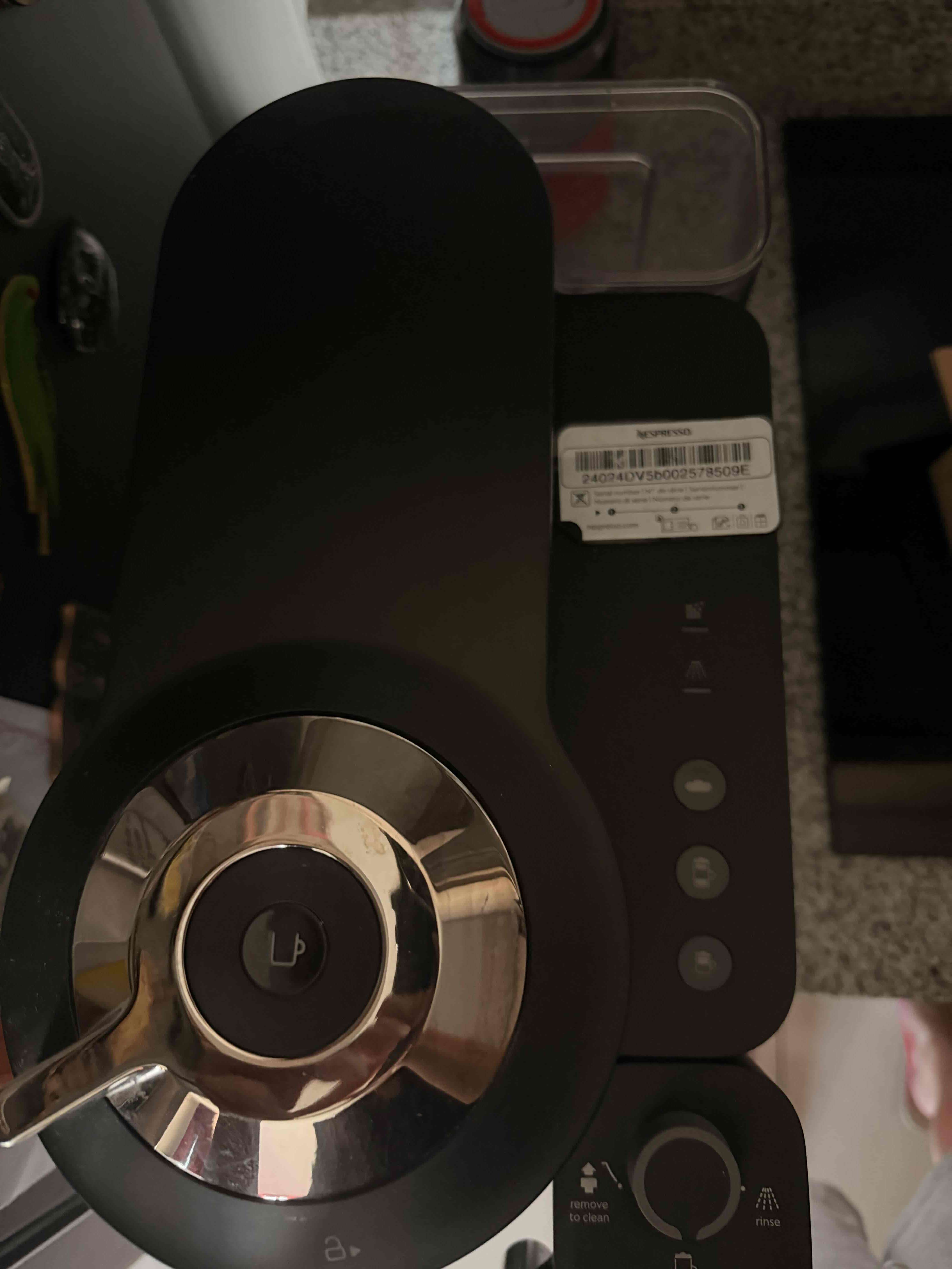 Máquina de café Nespresso negra - miniatura 2