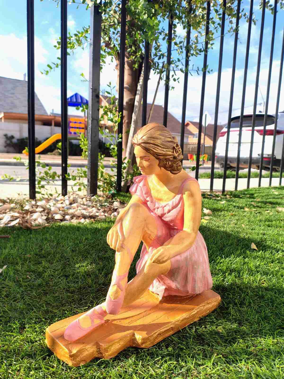 Escultura de Bailarina de ballet 🧑‍🩰✨🩷 - miniatura 3