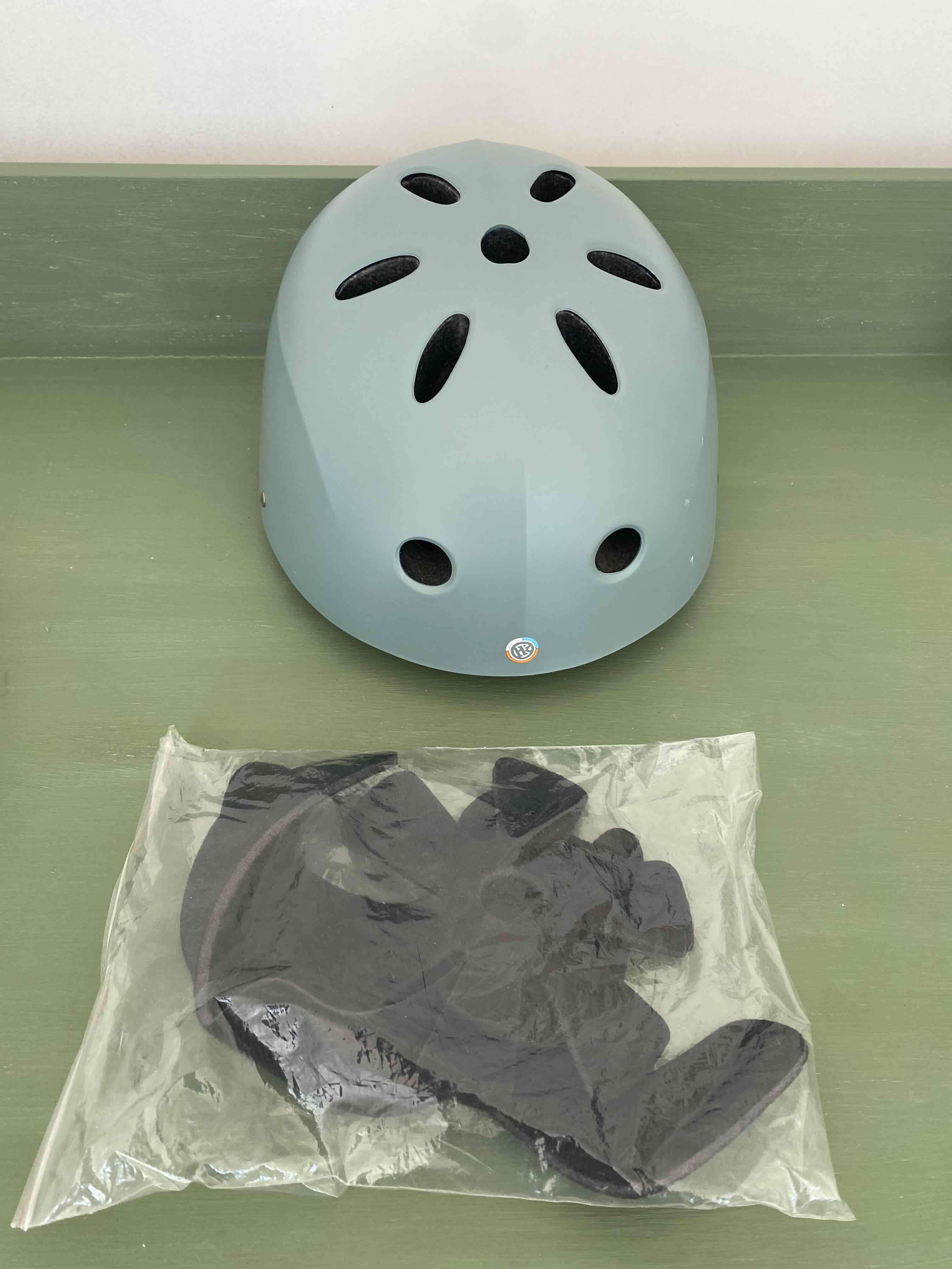 Casco de ciclismo Hook con luz. - miniatura 2