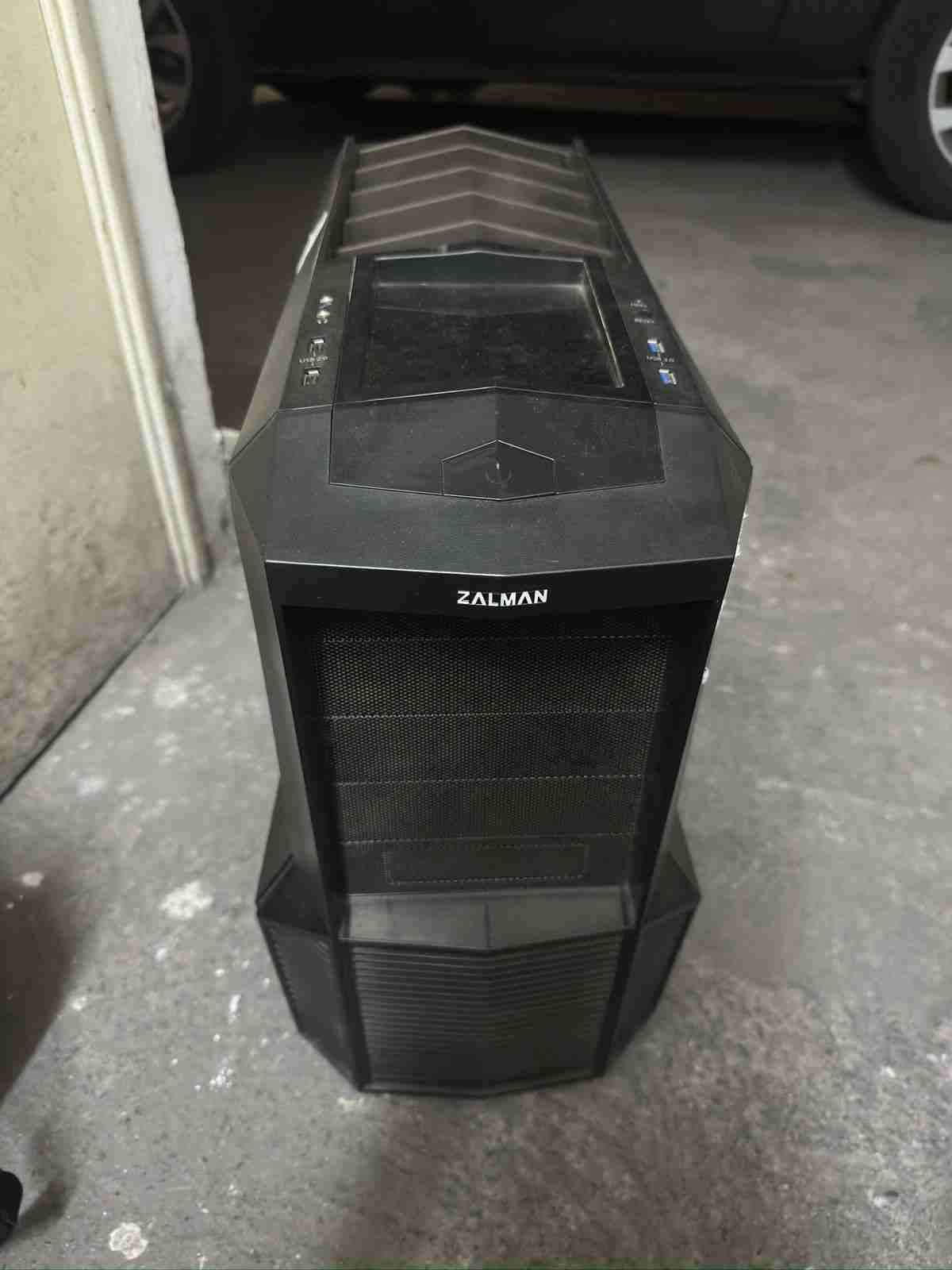 Gabinete de PC Zalman - miniatura 1