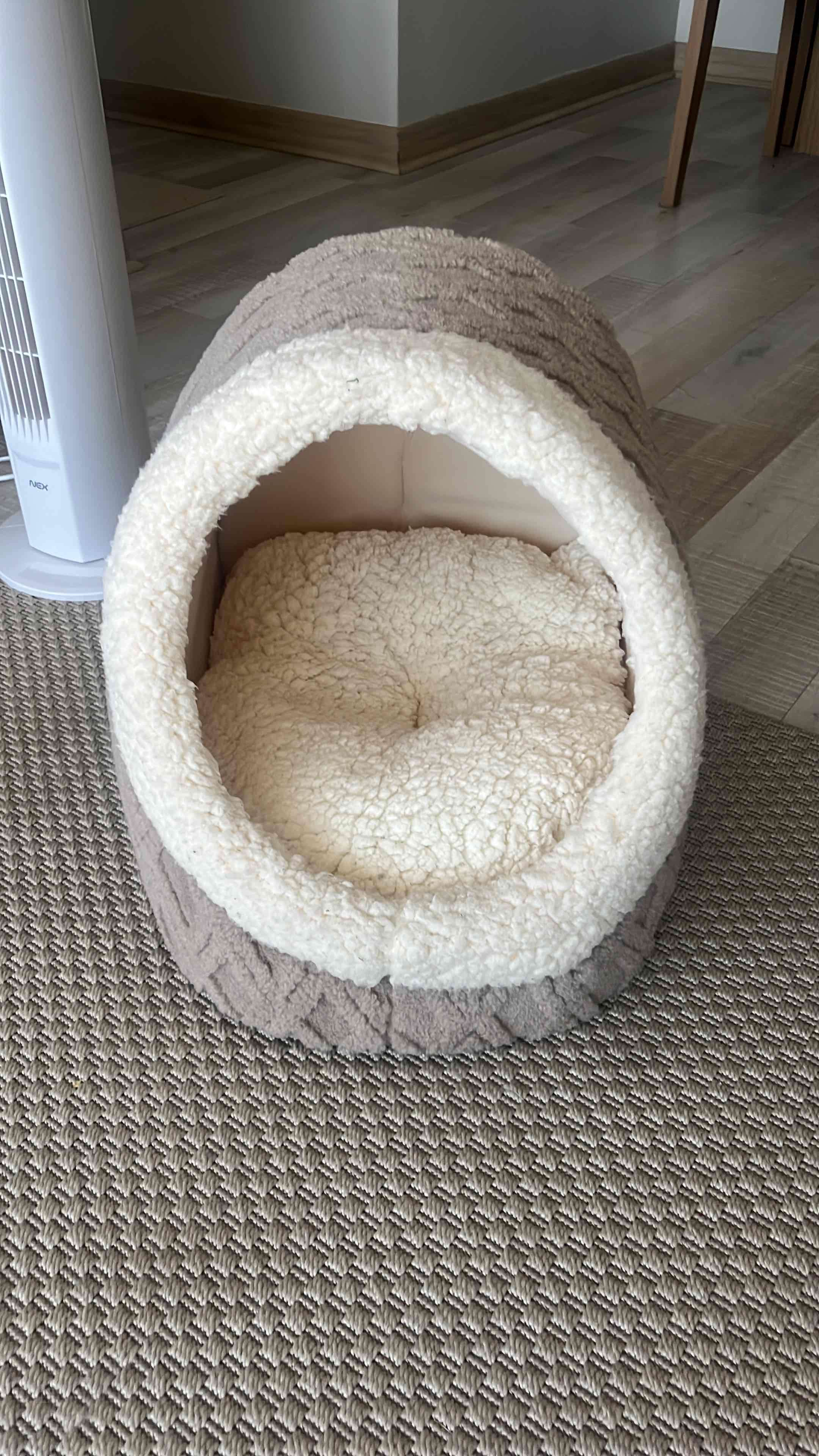 Cama para mascotas acogedora - miniatura 1