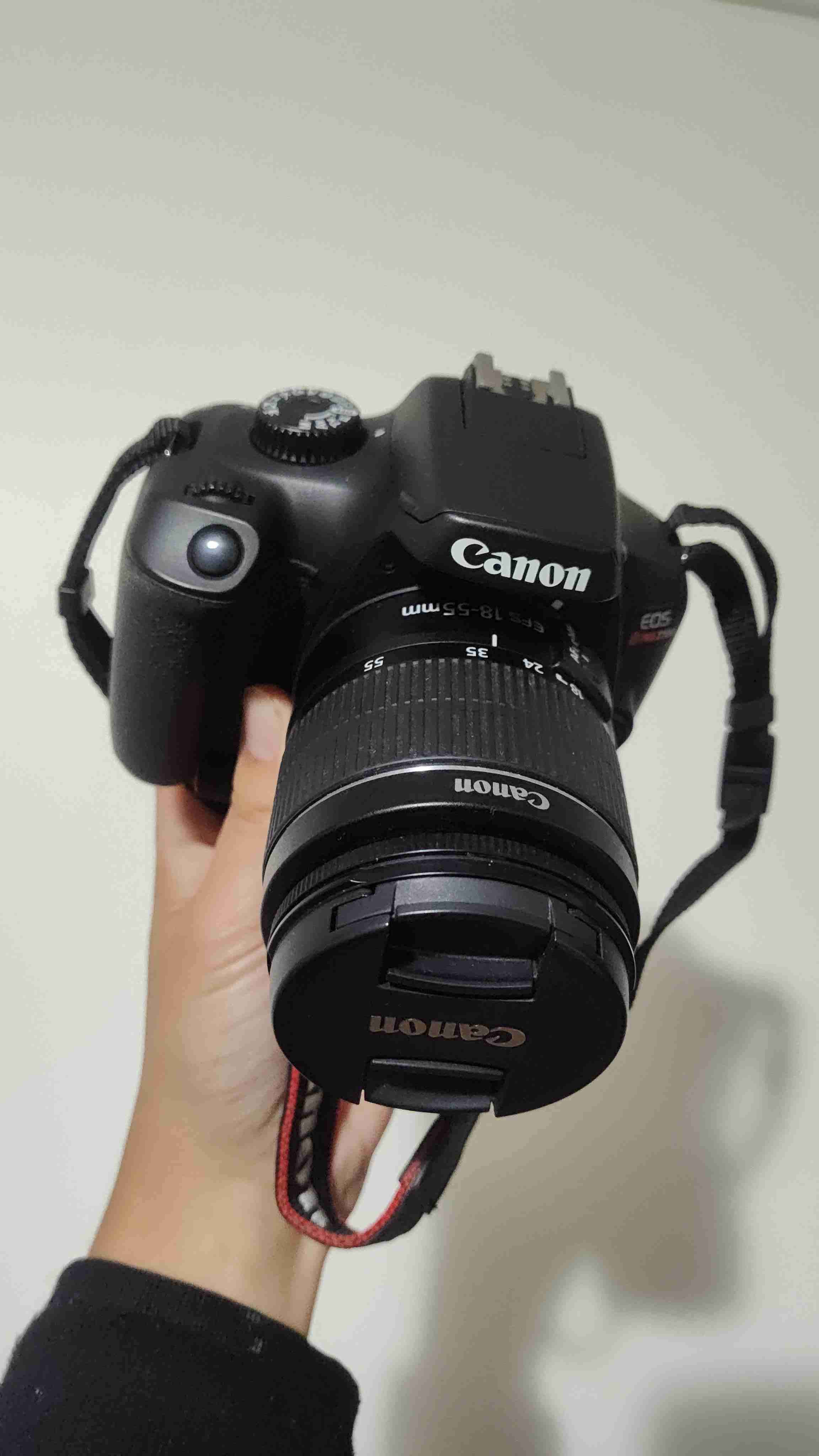 Cámara Canon EOS + lente 18-55mm - miniatura 1