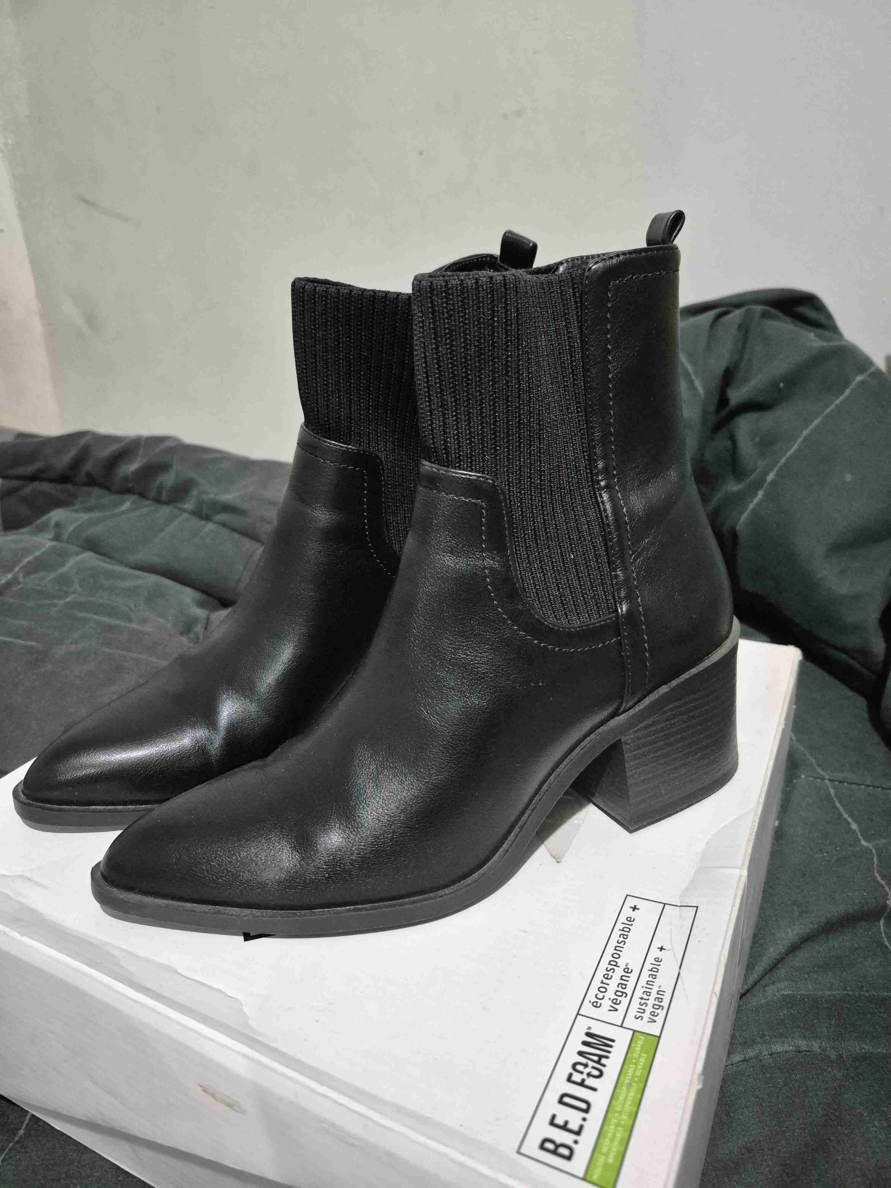 Botines negros de tacón - miniatura 1