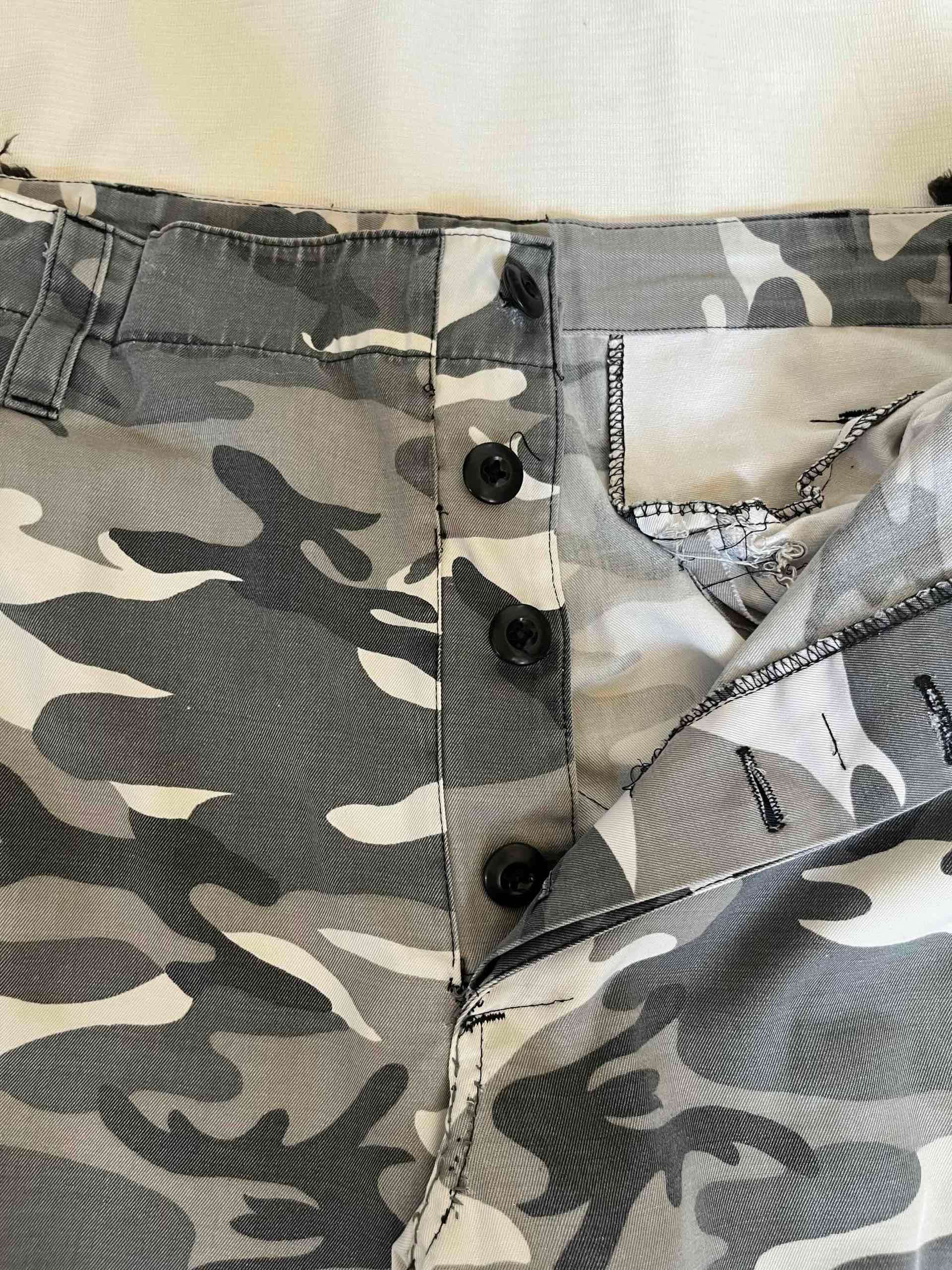 Pantalones cargo camuflados - miniatura 3