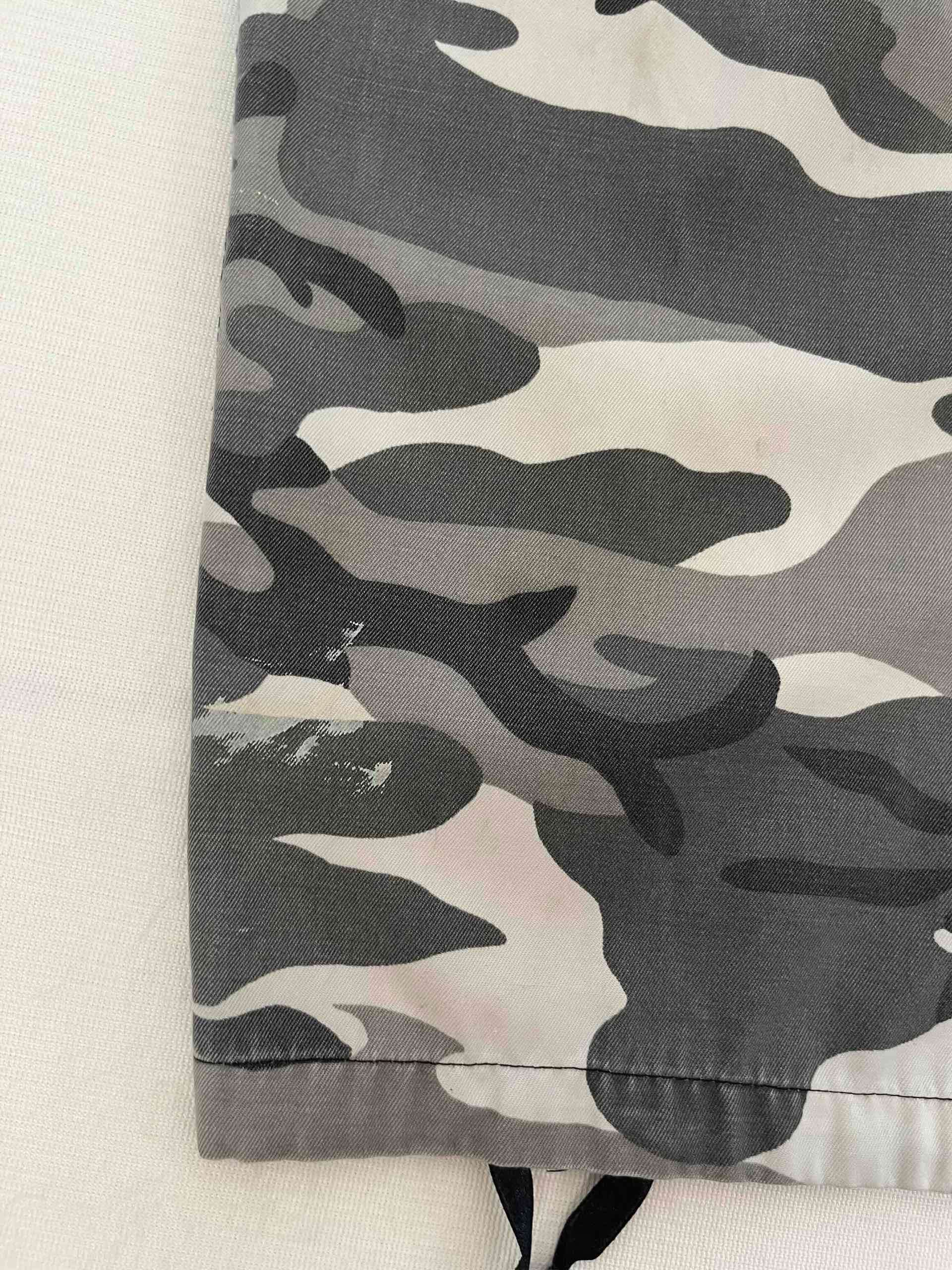 Pantalones cargo camuflados - miniatura 4