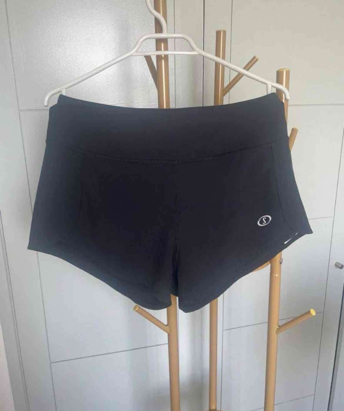 Short negro deportivo mujer - miniatura 1
