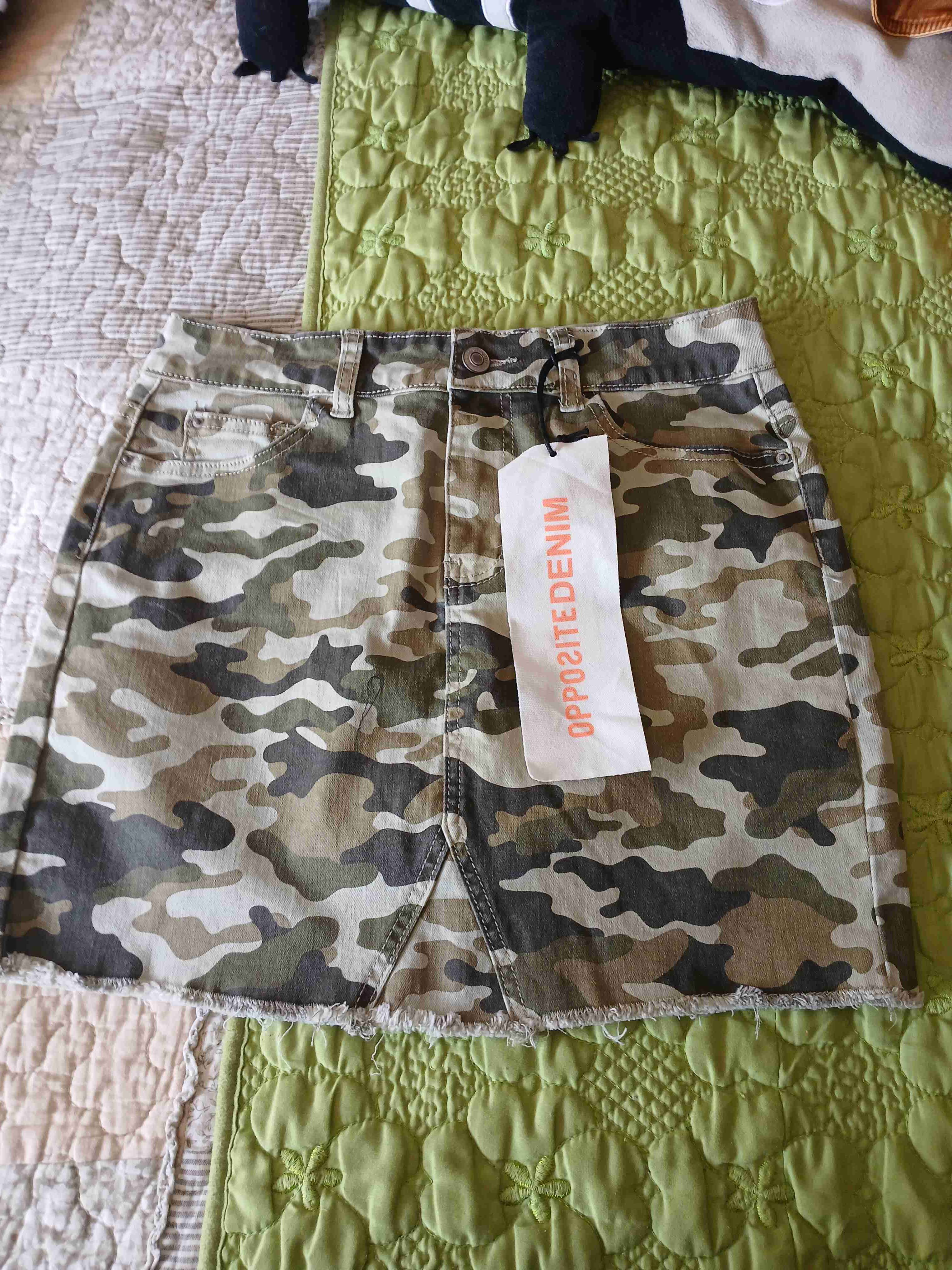 Falda camuflaje Opposite Denim